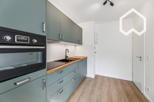 Newly renovated 2-Bedroom Business Suite - Perfect for Remote Work & Corporate Commuters (close to Siemens) - Gallery - 13