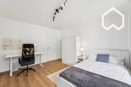 Newly renovated 2-Bedroom Business Suite - Perfect for Remote Work & Corporate Commuters (close to Siemens) - Gallery - 11