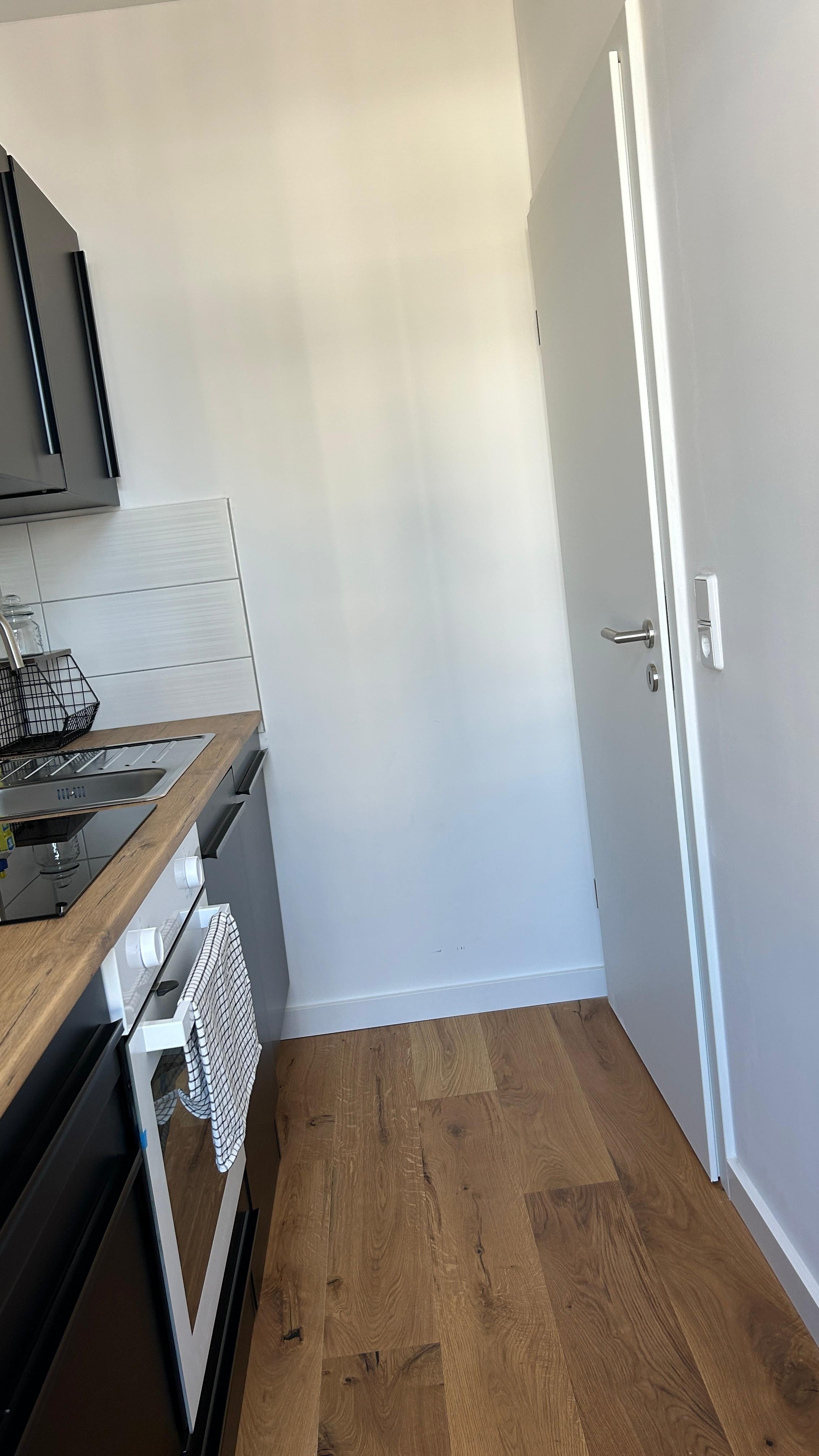  Exklusives Business-Apartment Im Sanierten Altbau – Zentrumsnah & High-End (Temp. Stay)  -  Exklusives Business-Apartment im sanierten Altbau – Zentrumsnah & High-End (Temp. Stay)  - Gallery -  13