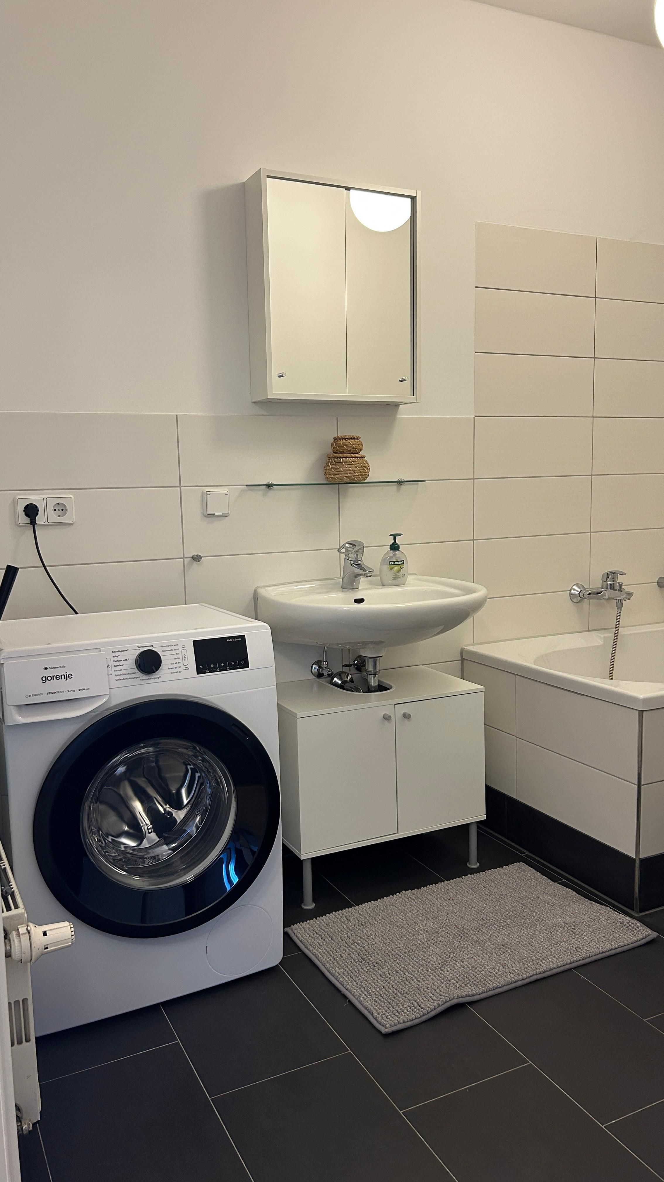  Exklusives Business-Apartment Im Sanierten Altbau – Zentrumsnah & High-End (Temp. Stay)  -  Exklusives Business-Apartment im sanierten Altbau – Zentrumsnah & High-End (Temp. Stay)  - Gallery -  8