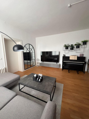 Spacious and bright studio near school (Berlin)
