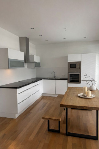 Spacious studio in the heart of town  - Gallery -  5