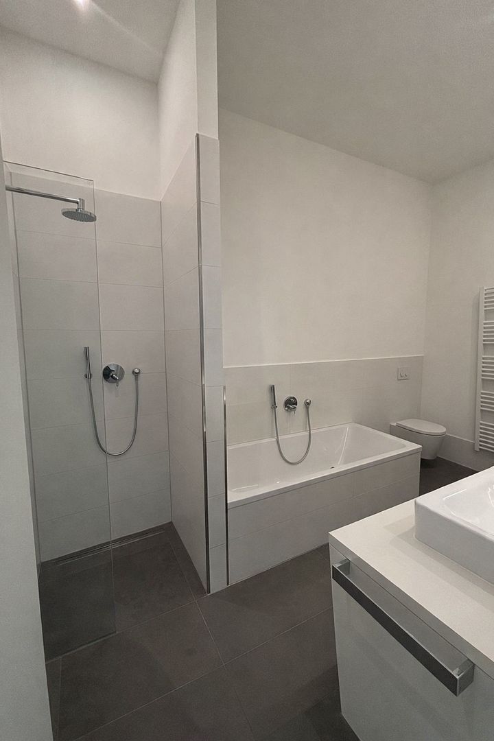  Spacious Studio In The Heart Of Town  -  Spacious studio in the heart of town  - Gallery -  4