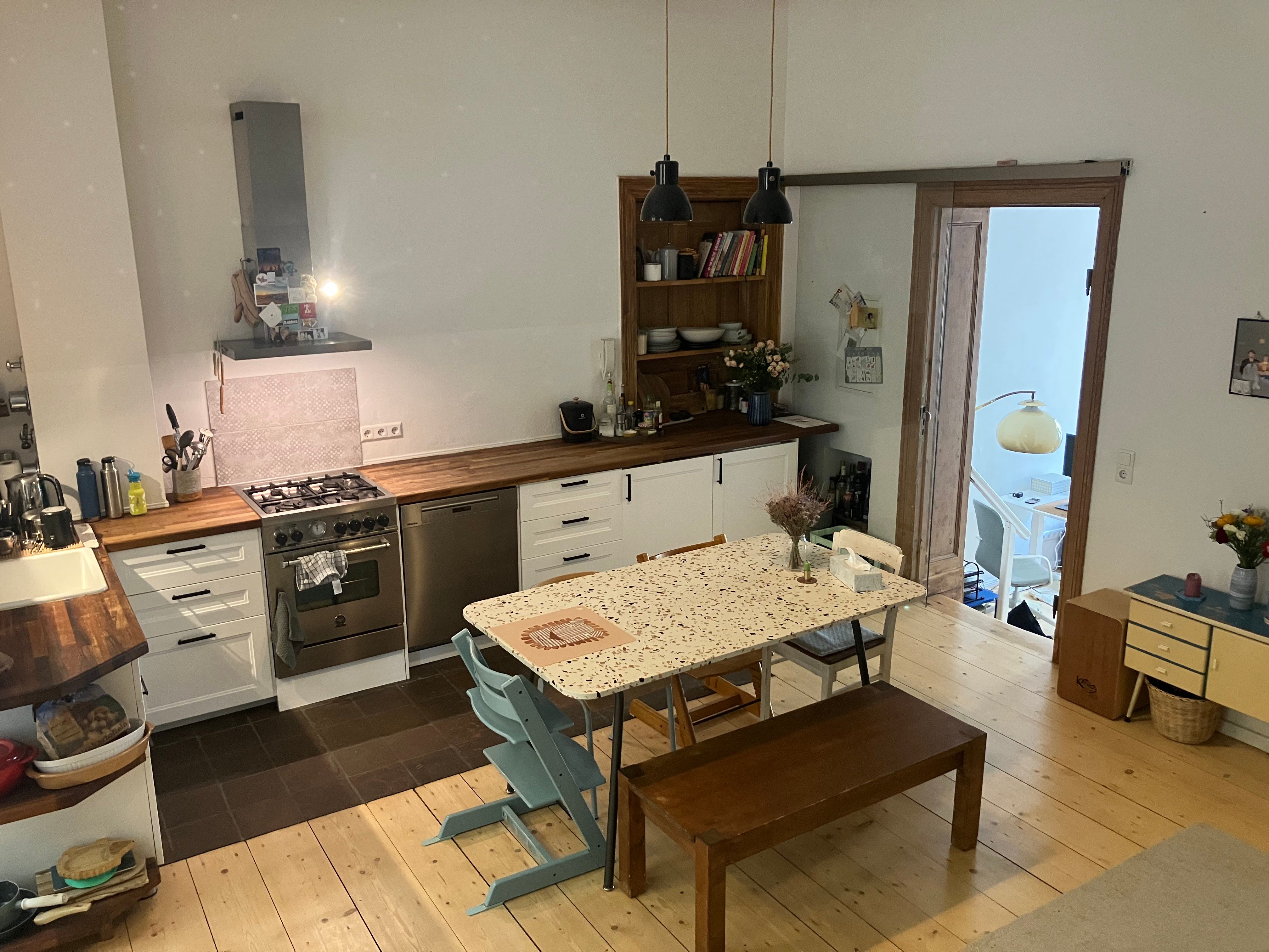  Charming 3.5 Room Maisonette Altbau Apartment In The Heart Of Kaskelkiez (next To Ostkreuz)  -  Charming 3.5 room Maisonette Altbau Apartment in the Heart of Kaskelkiez (next to Ostkreuz)  - Gallery -  23