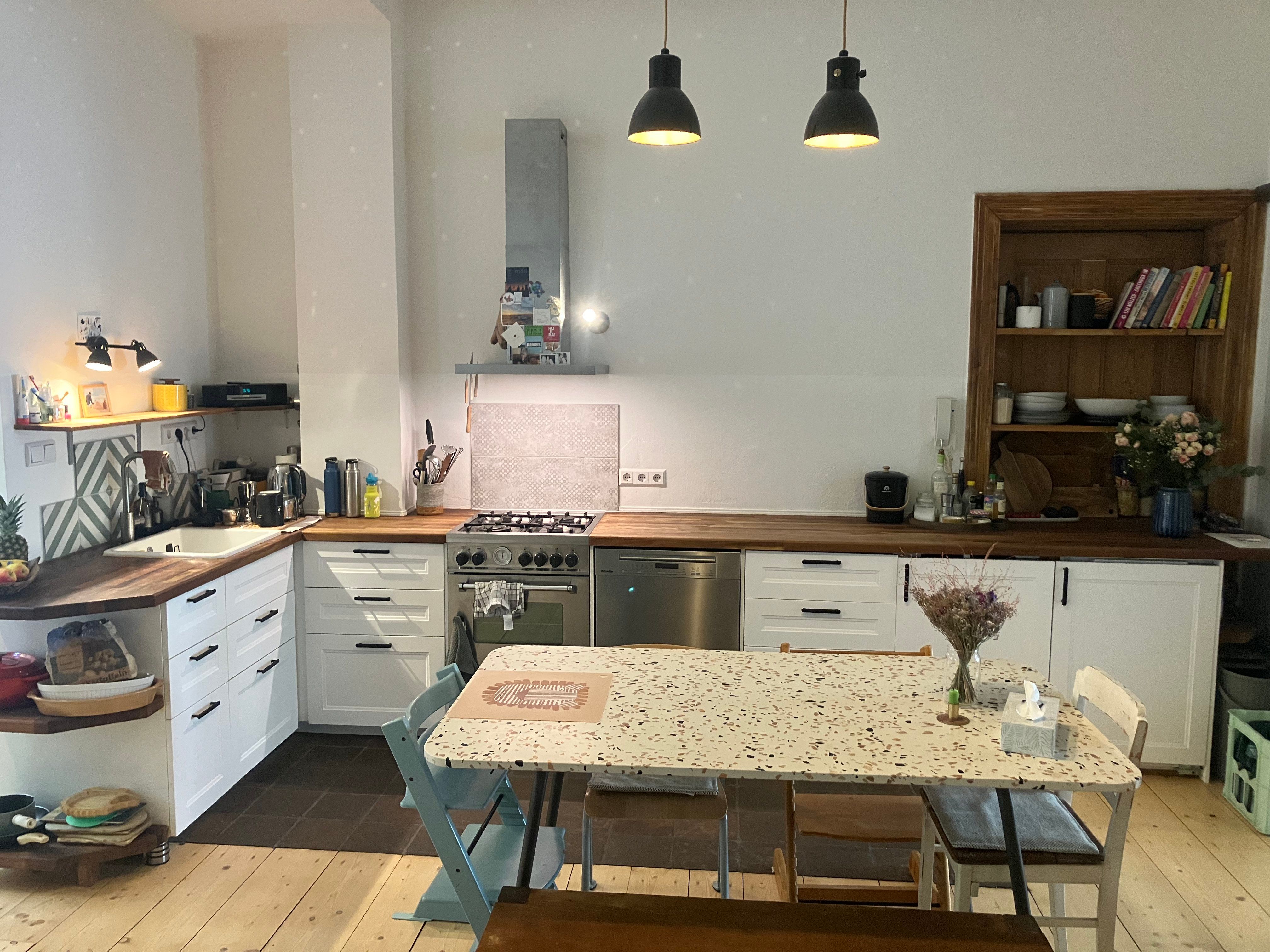  Charming 3.5 Room Maisonette Altbau Apartment In The Heart Of Kaskelkiez (next To Ostkreuz)  -  Charming 3.5 room Maisonette Altbau Apartment in the Heart of Kaskelkiez (next to Ostkreuz)  - Gallery -  22