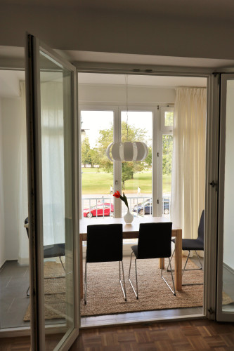 Stylishly furnished 3-room apartment with a view of Charlottenburg Palace