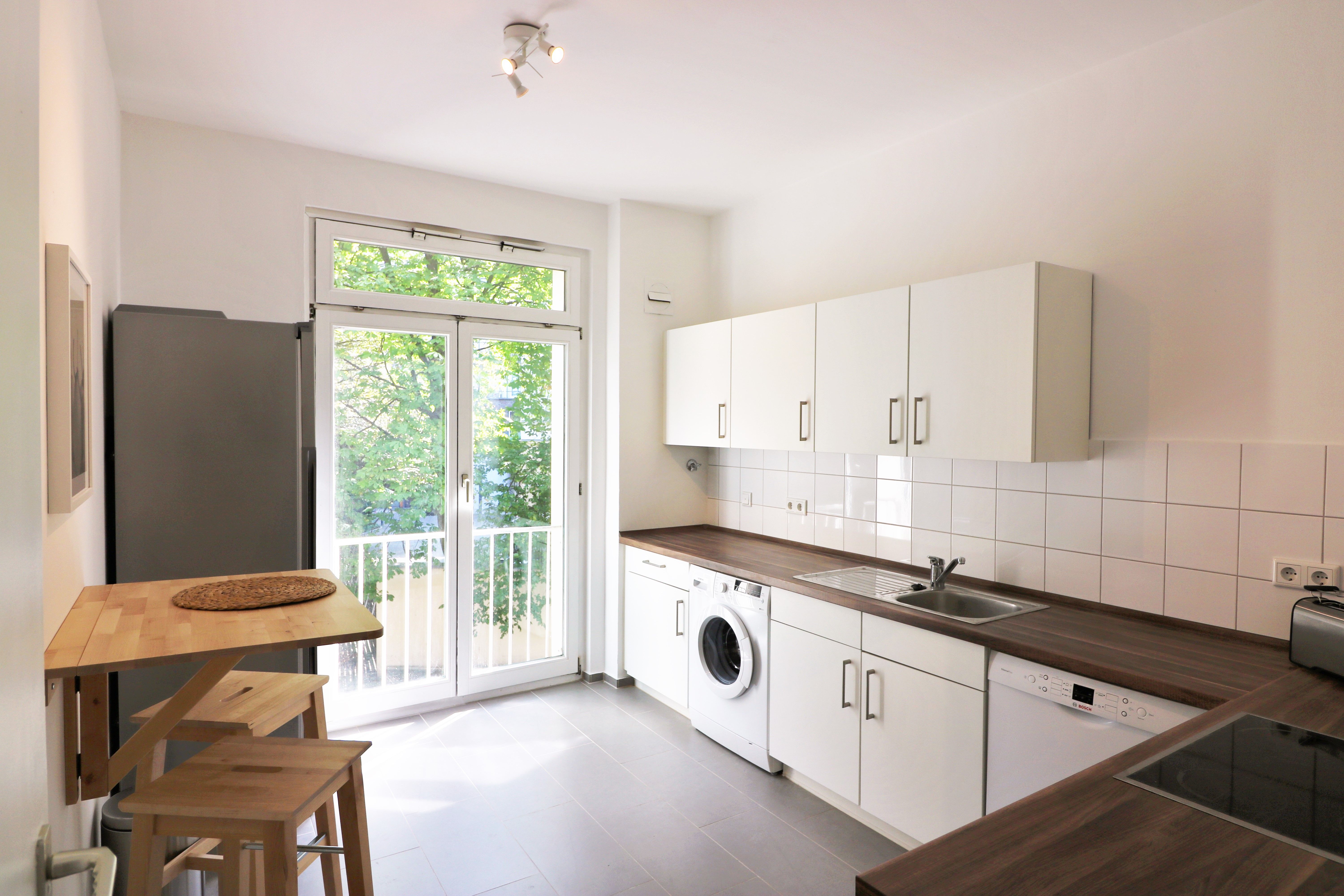  Stylishly Furnished 3-Room Apartment With A View Of Charlottenburg Palace  -  Stylishly furnished 3-room apartment with a view of Charlottenburg Palace  - Gallery -  6