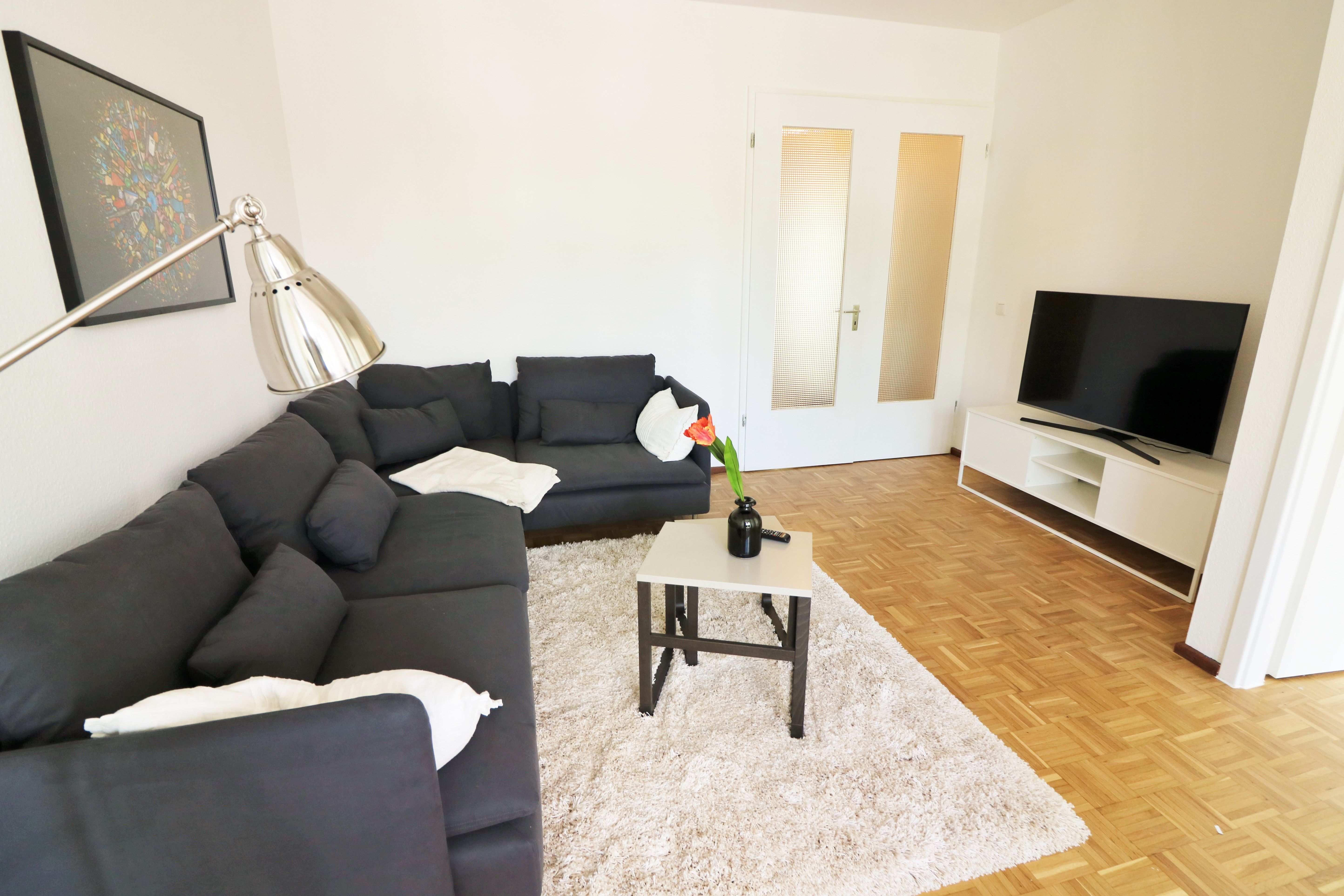  Stylishly Furnished 3-Room Apartment With A View Of Charlottenburg Palace  -  Stylishly furnished 3-room apartment with a view of Charlottenburg Palace  - Gallery -  10