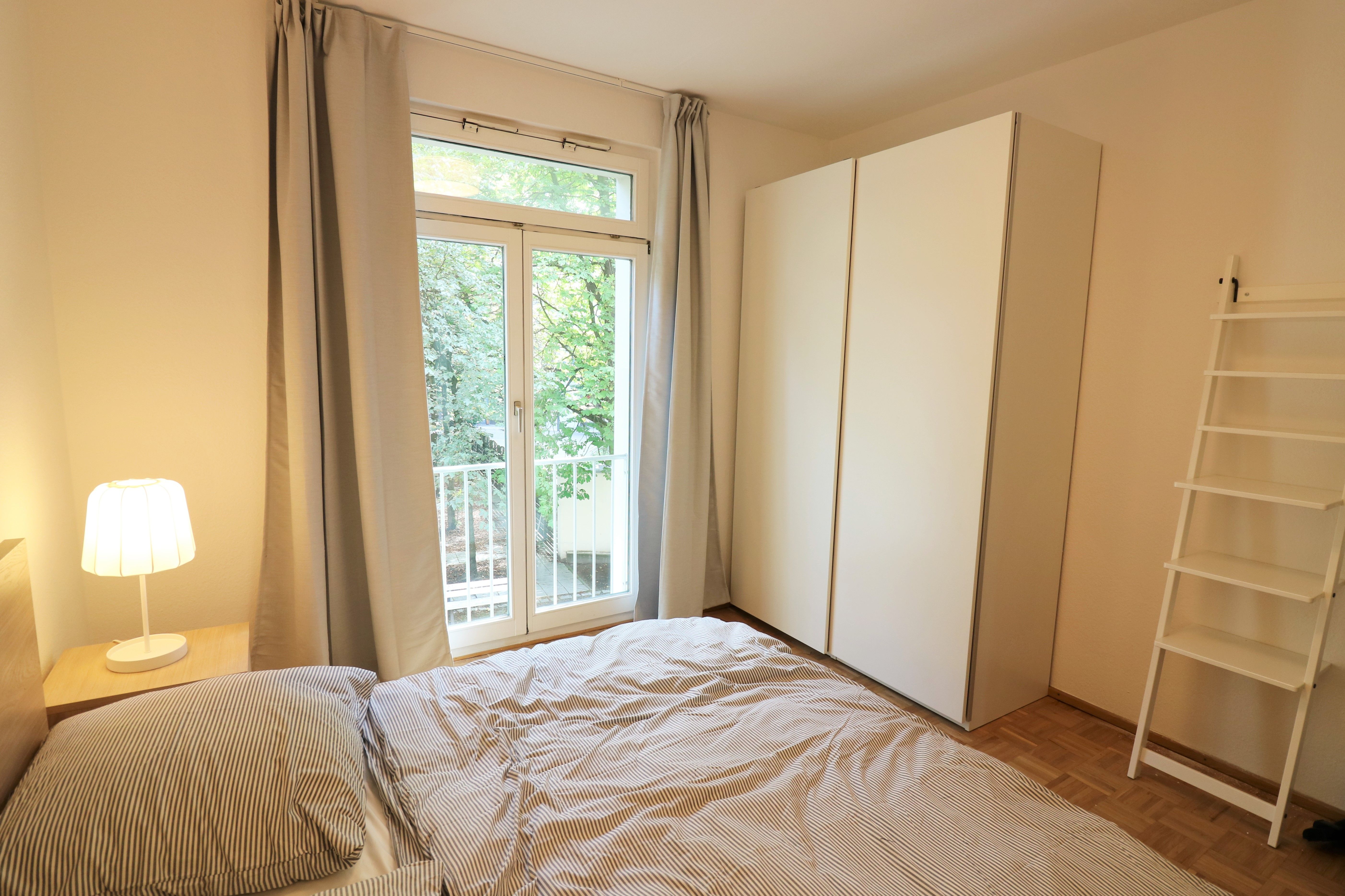  Stylishly Furnished 3-Room Apartment With A View Of Charlottenburg Palace  -  Stylishly furnished 3-room apartment with a view of Charlottenburg Palace  - Gallery -  23
