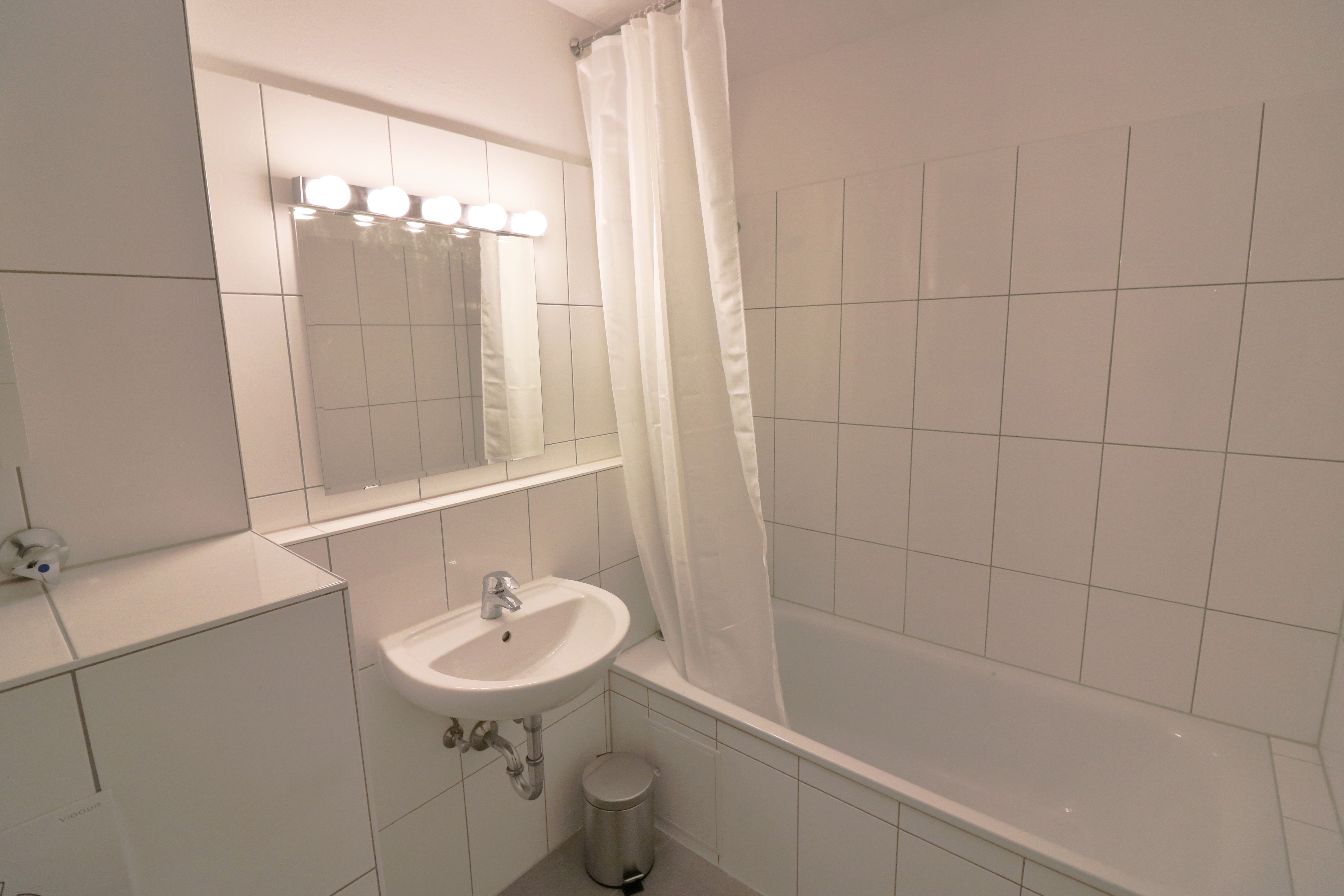  Stylishly Furnished 3-Room Apartment With A View Of Charlottenburg Palace  -  Stylishly furnished 3-room apartment with a view of Charlottenburg Palace  - Gallery -  1