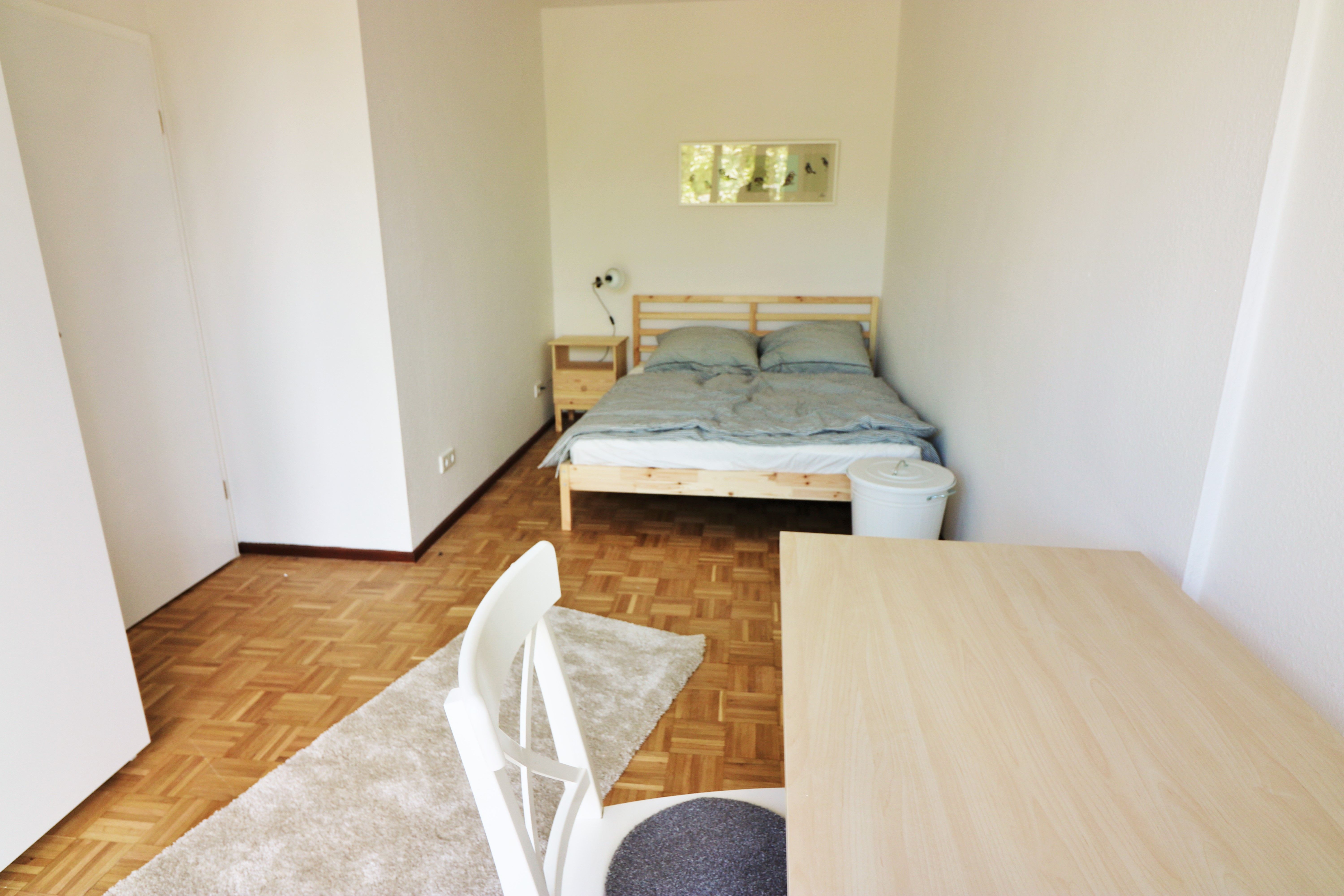  Stylishly Furnished 3-Room Apartment With A View Of Charlottenburg Palace  -  Stylishly furnished 3-room apartment with a view of Charlottenburg Palace  - Gallery -  17
