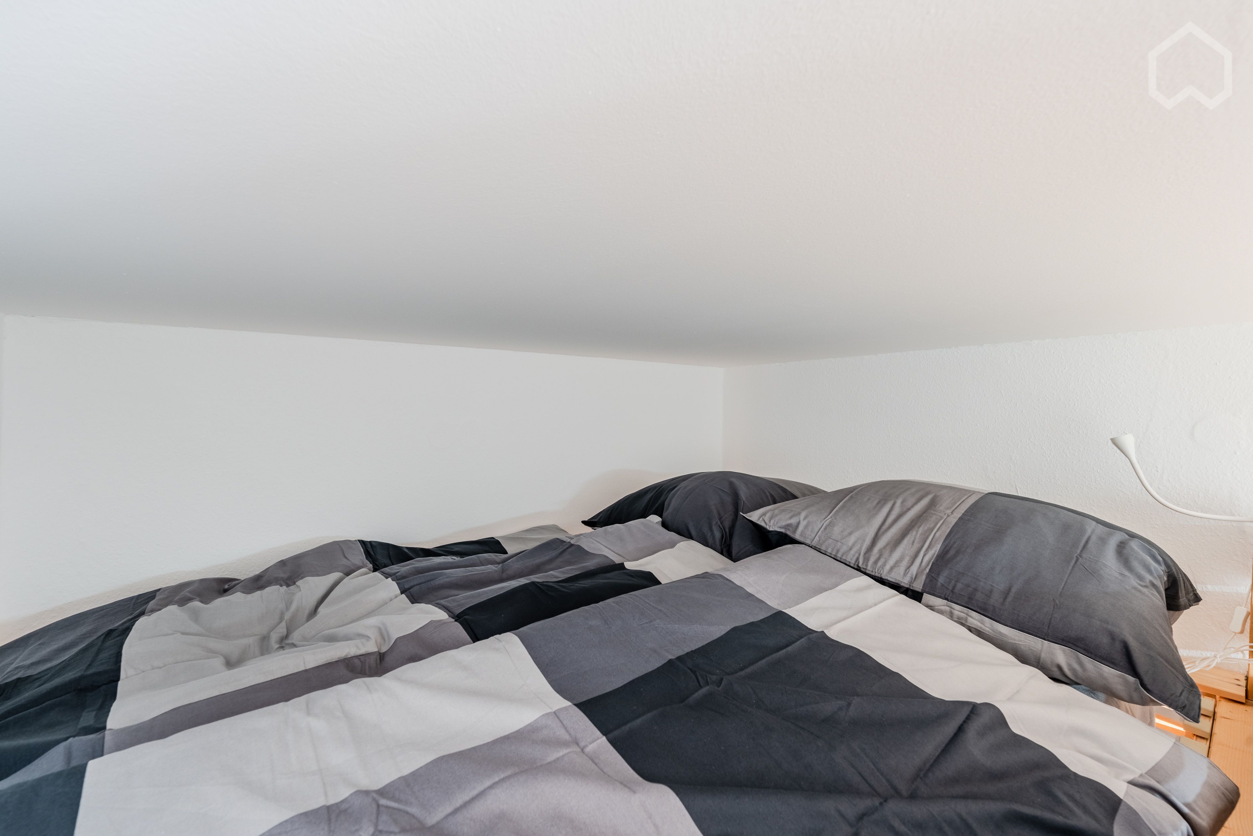  Great And Chic Studio In The Immediate Vicinity Of Kudamm  -  Great and chic studio in the immediate vicinity of Kudamm  - Gallery -  11