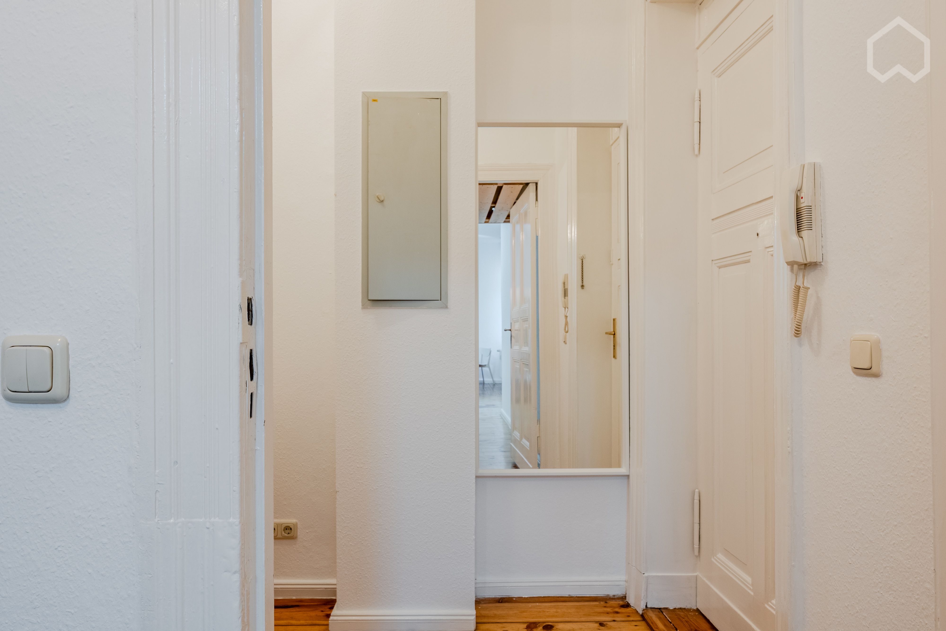  Great And Chic Studio In The Immediate Vicinity Of Kudamm  -  Great and chic studio in the immediate vicinity of Kudamm  - Gallery -  22