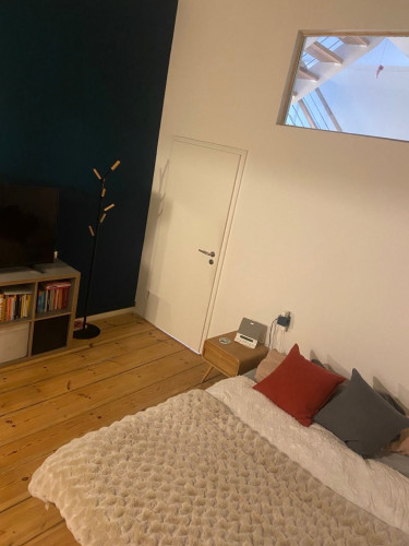 Spacious 95sqm Maisonette: 2 Bedrooms + Work Nook