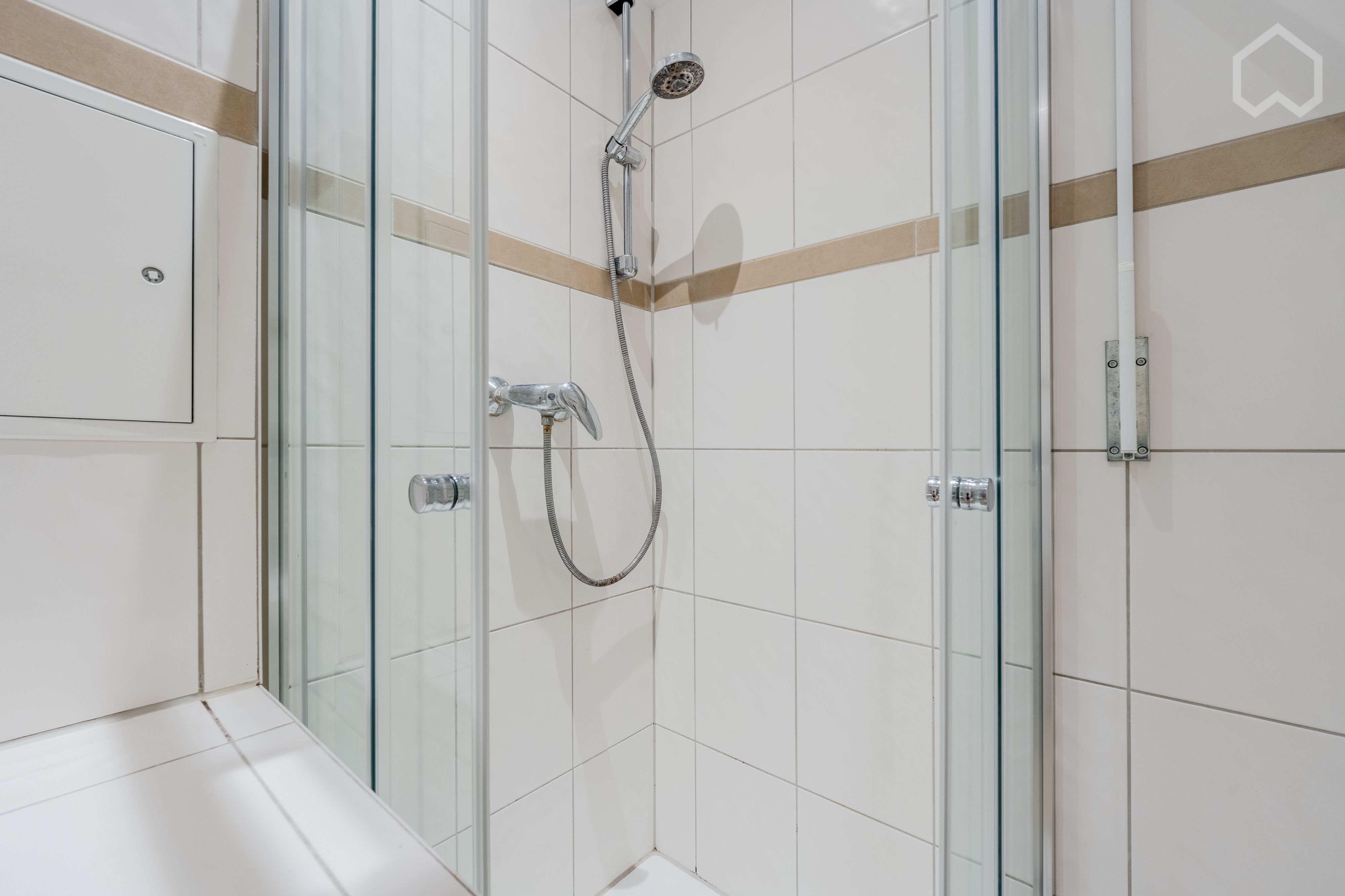  Amazing First Occupancy Flat Located In Wedding  -  Amazing first occupancy flat located in Wedding  - Gallery -  28