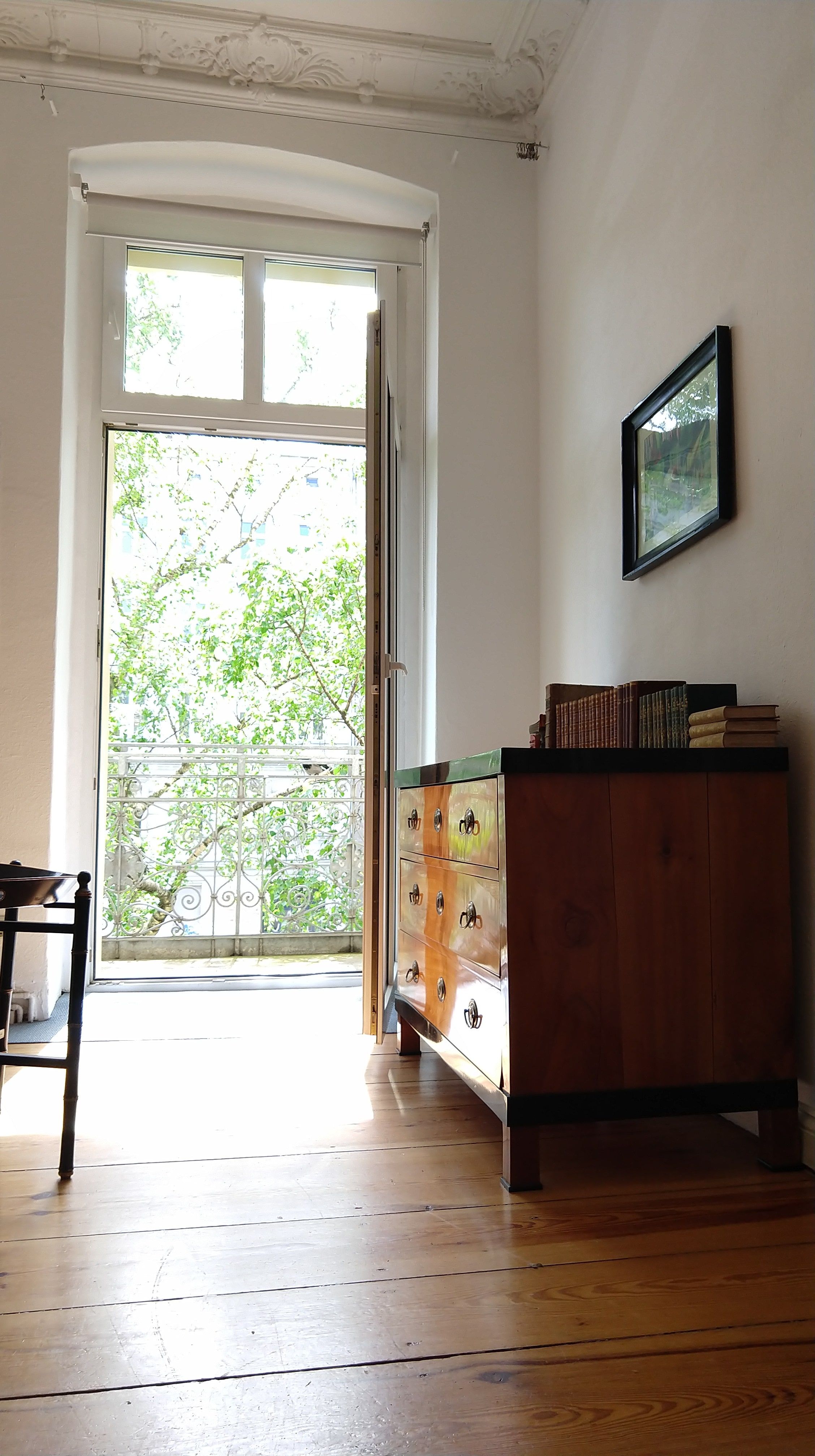  Cozy Apartment With Living Room, Balcony, Bedroom, Bathroom, Kitchen In An Old Building In Pankow, B  -  Cozy apartment with living room, balcony, bedroom, bathroom, kitchen in an old building in Pankow, Berlin  - Gallery -  3