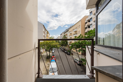 Charming & centrally located apartment with balcony in Charlottenburg  - Gallery -  5