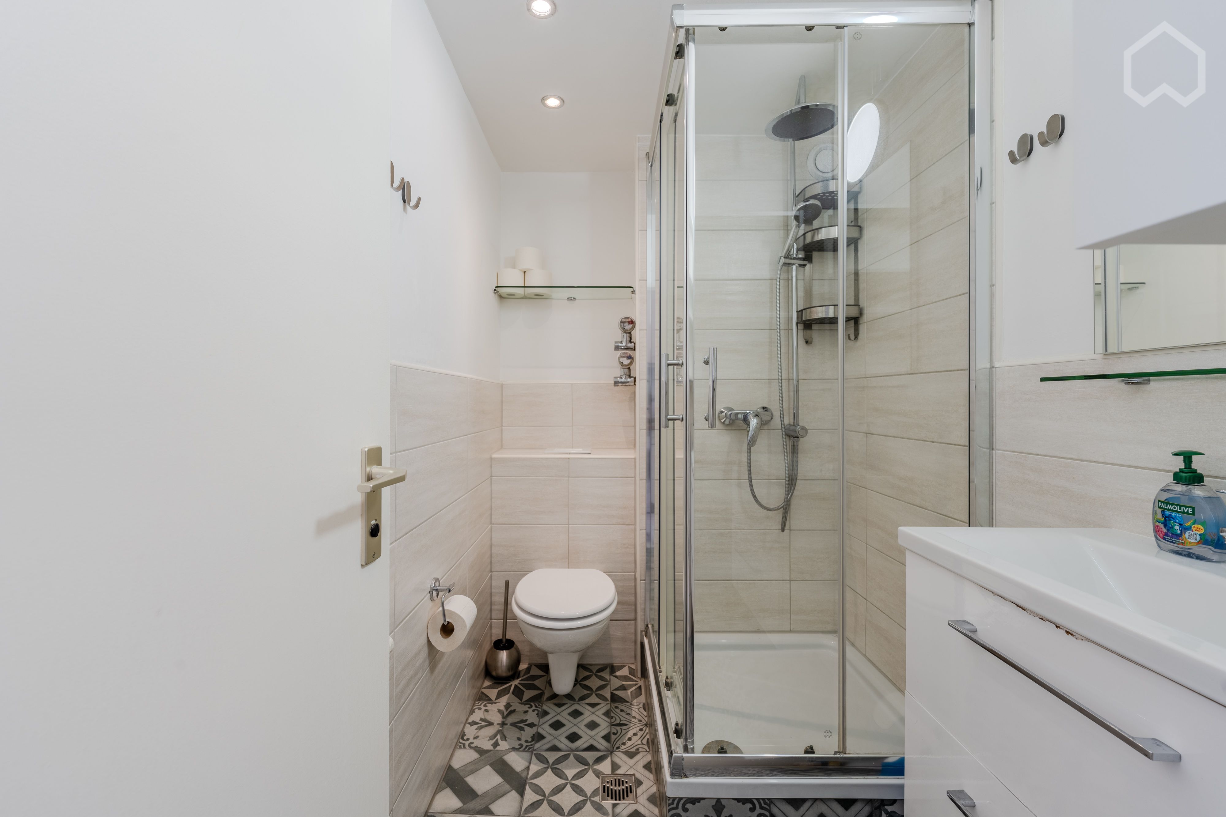  Charming & Centrally Located Apartment With Balcony In Charlottenburg  -  Charming & centrally located apartment with balcony in Charlottenburg  - Gallery -  11