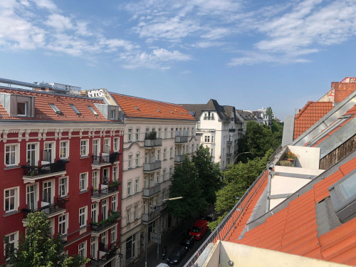 Feel at home in this modern rooftop apartment with roof terrace in the heart of vibrant, up-and-coming Neukölln.