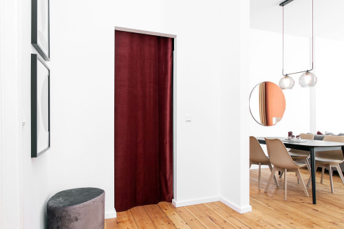 CHIC APARTMENT WITH A LOT OF SPACE