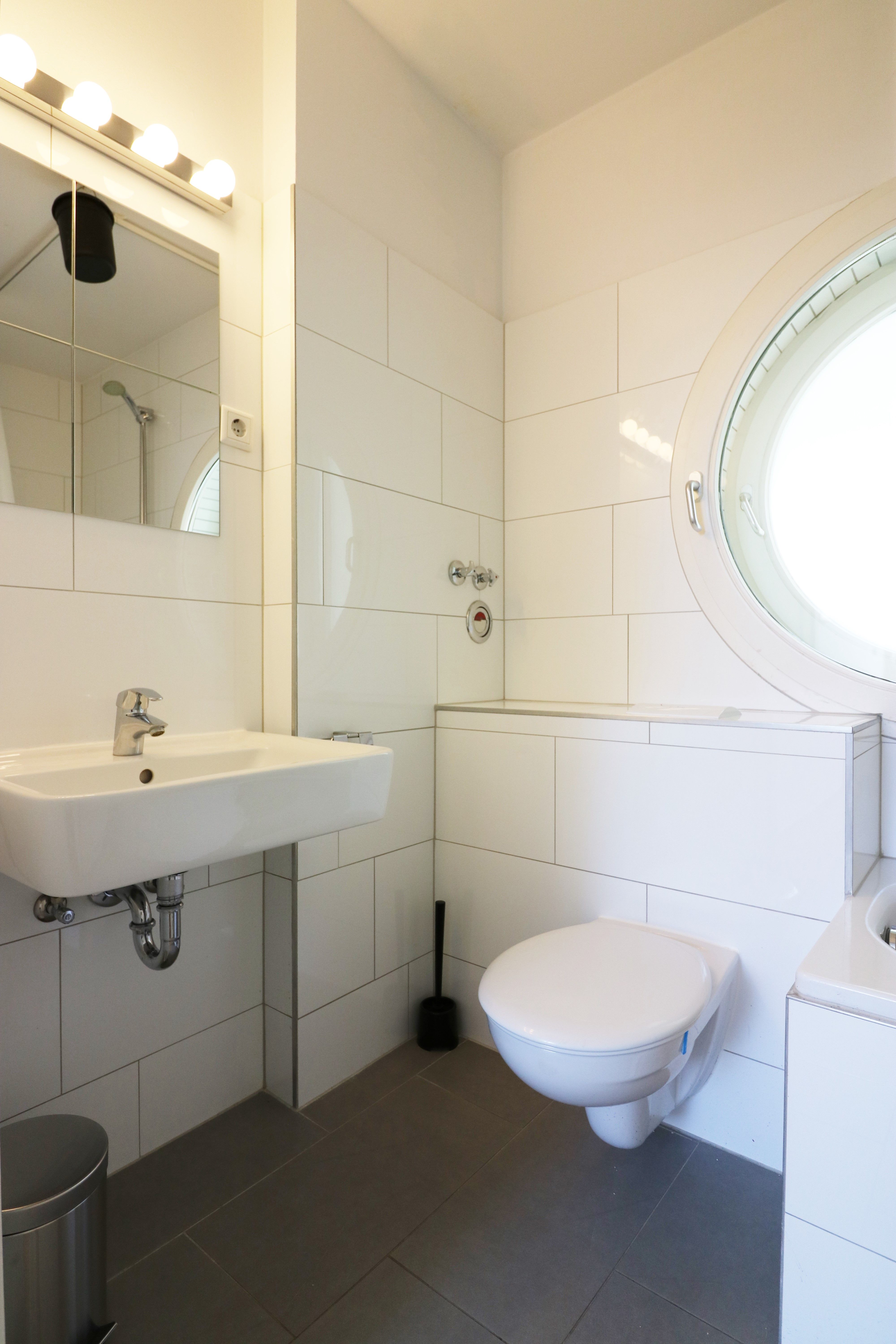  Modern 3-Room Maisonette Apartment In The Heart Of Berlin  -  Modern 3-room maisonette apartment in the heart of Berlin  - Gallery -  10