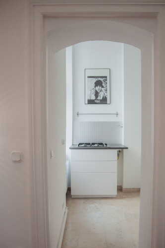 Elegant Apartment with Timeless Interiors at Oranienplatz