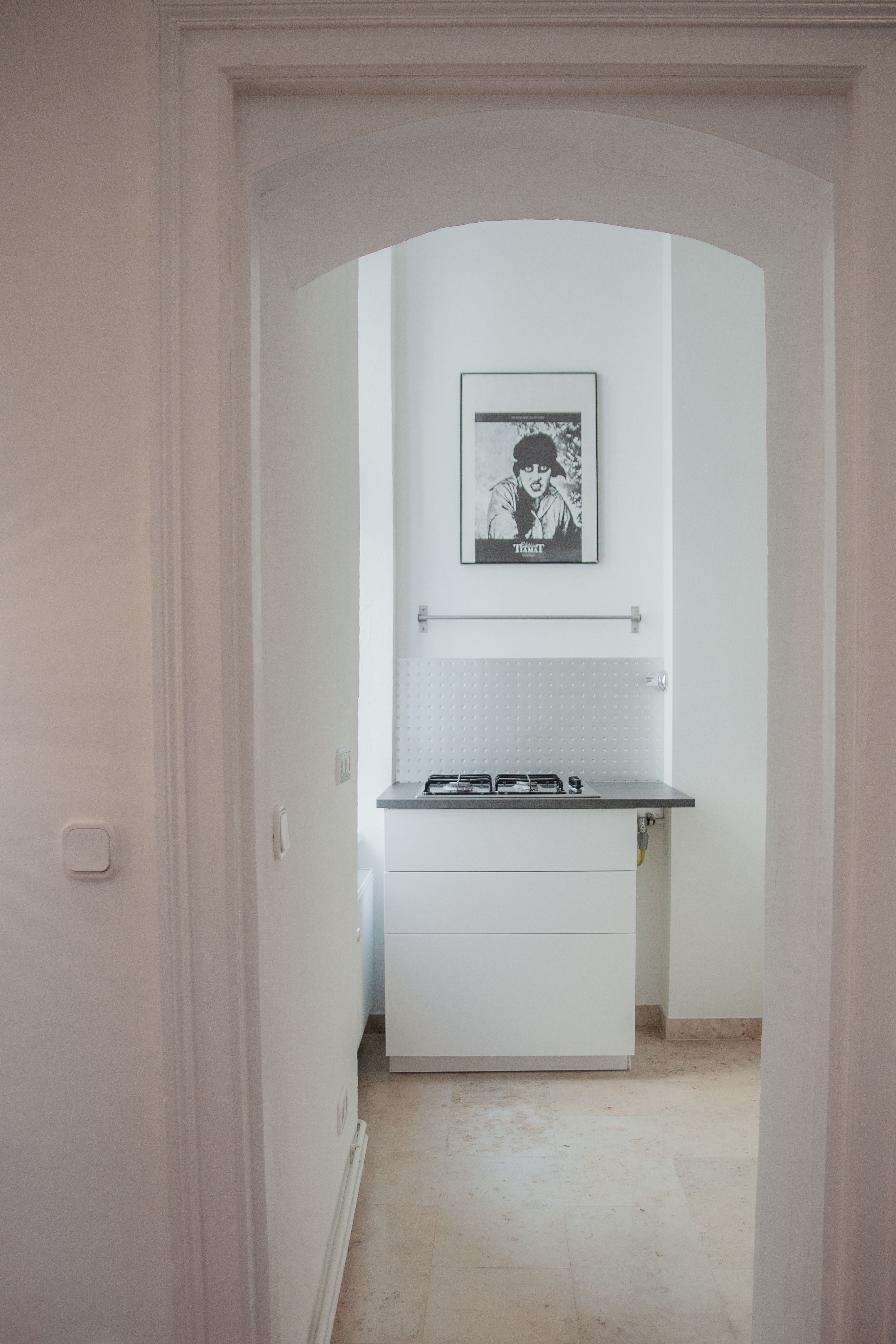  Elegant Apartment With Timeless Interiors At Oranienplatz  -  Elegant Apartment with Timeless Interiors at Oranienplatz  - Gallery -  1