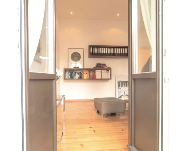  Elegant Apartment With Timeless Interiors At Oranienplatz  -  Elegant Apartment with Timeless Interiors at Oranienplatz  - Gallery -  17