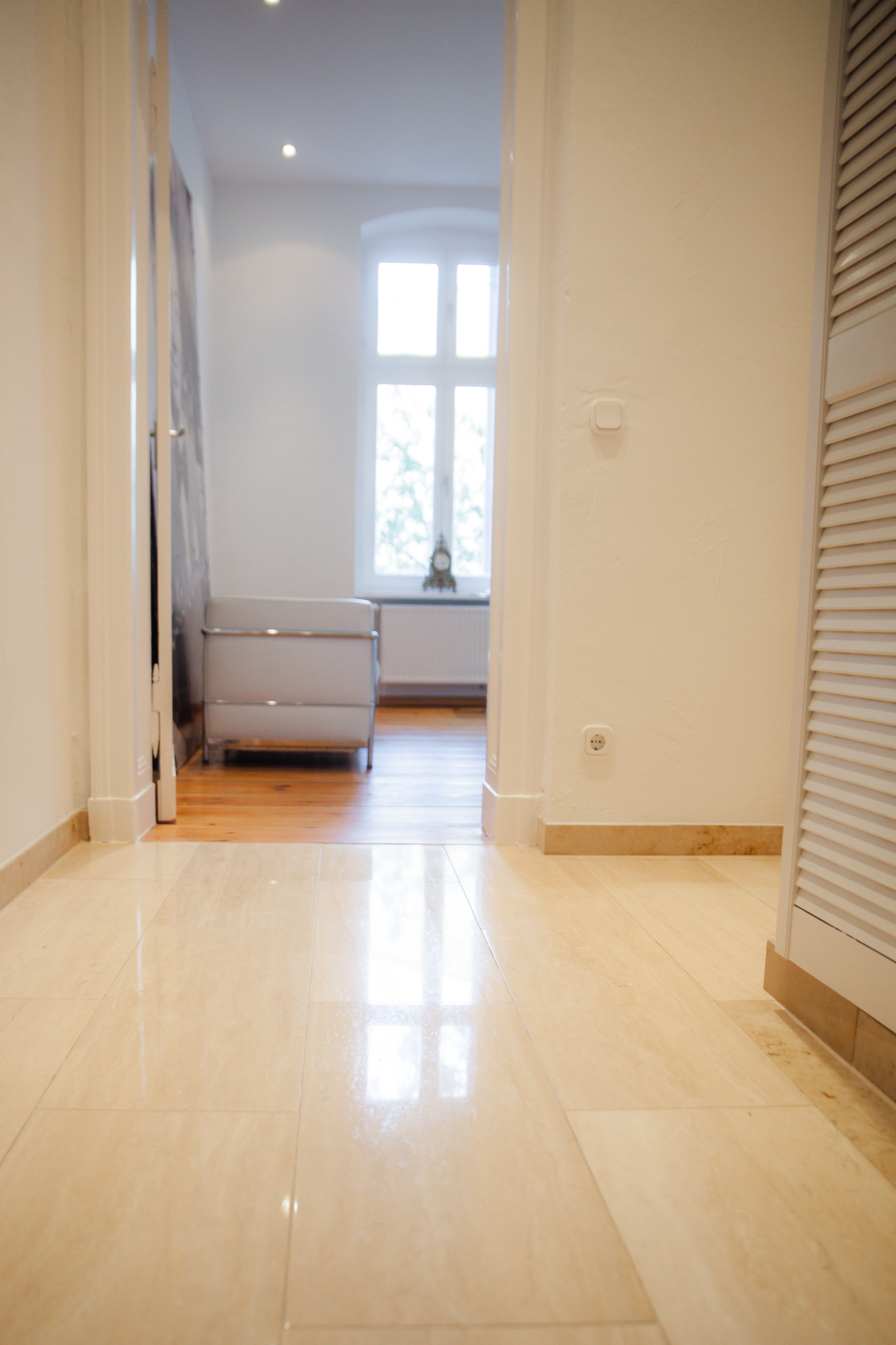  Elegant Apartment With Timeless Interiors At Oranienplatz  -  Elegant Apartment with Timeless Interiors at Oranienplatz  - Gallery -  5