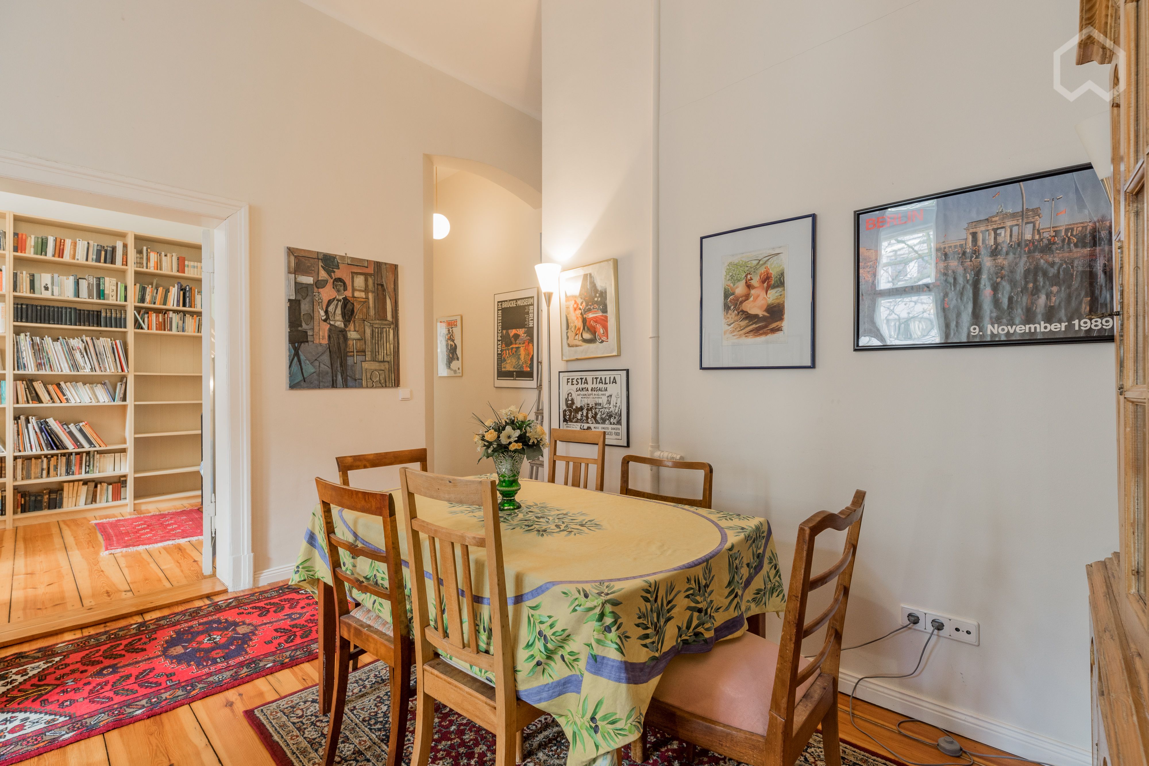  Old (West) Berlin Charm With A Modern Touch: 3-Room Apartment Close To Ku'Damm  -  Old (West) Berlin Charm with a Modern Touch: 3-room apartment close to Ku'Damm  - Gallery -  27