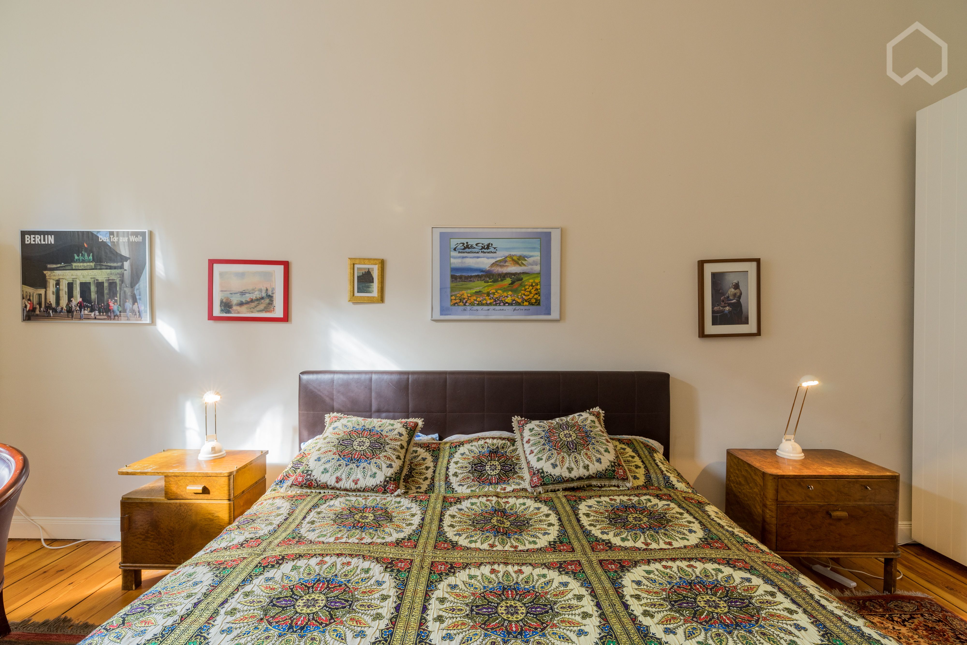  Old (West) Berlin Charm With A Modern Touch: 3-Room Apartment Close To Ku'Damm  -  Old (West) Berlin Charm with a Modern Touch: 3-room apartment close to Ku'Damm  - Gallery -  10