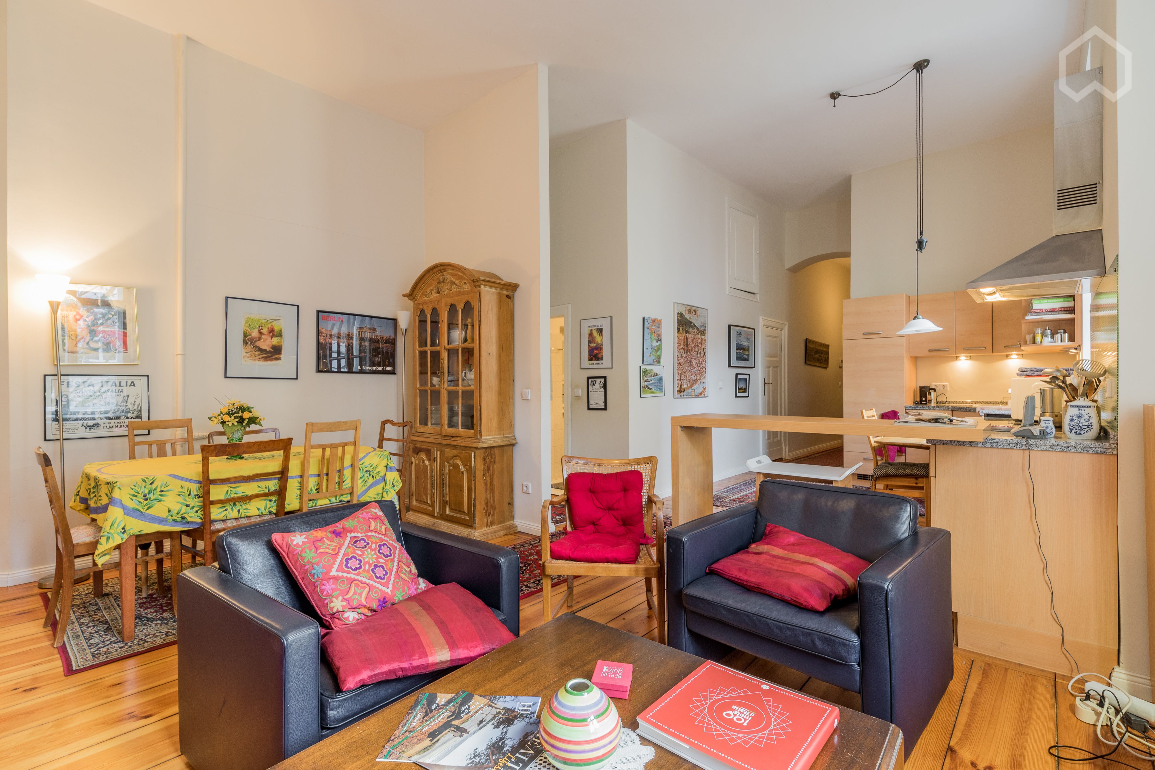  Old (West) Berlin Charm With A Modern Touch: 3-Room Apartment Close To Ku'Damm  -  Old (West) Berlin Charm with a Modern Touch: 3-room apartment close to Ku'Damm  - Gallery -  24