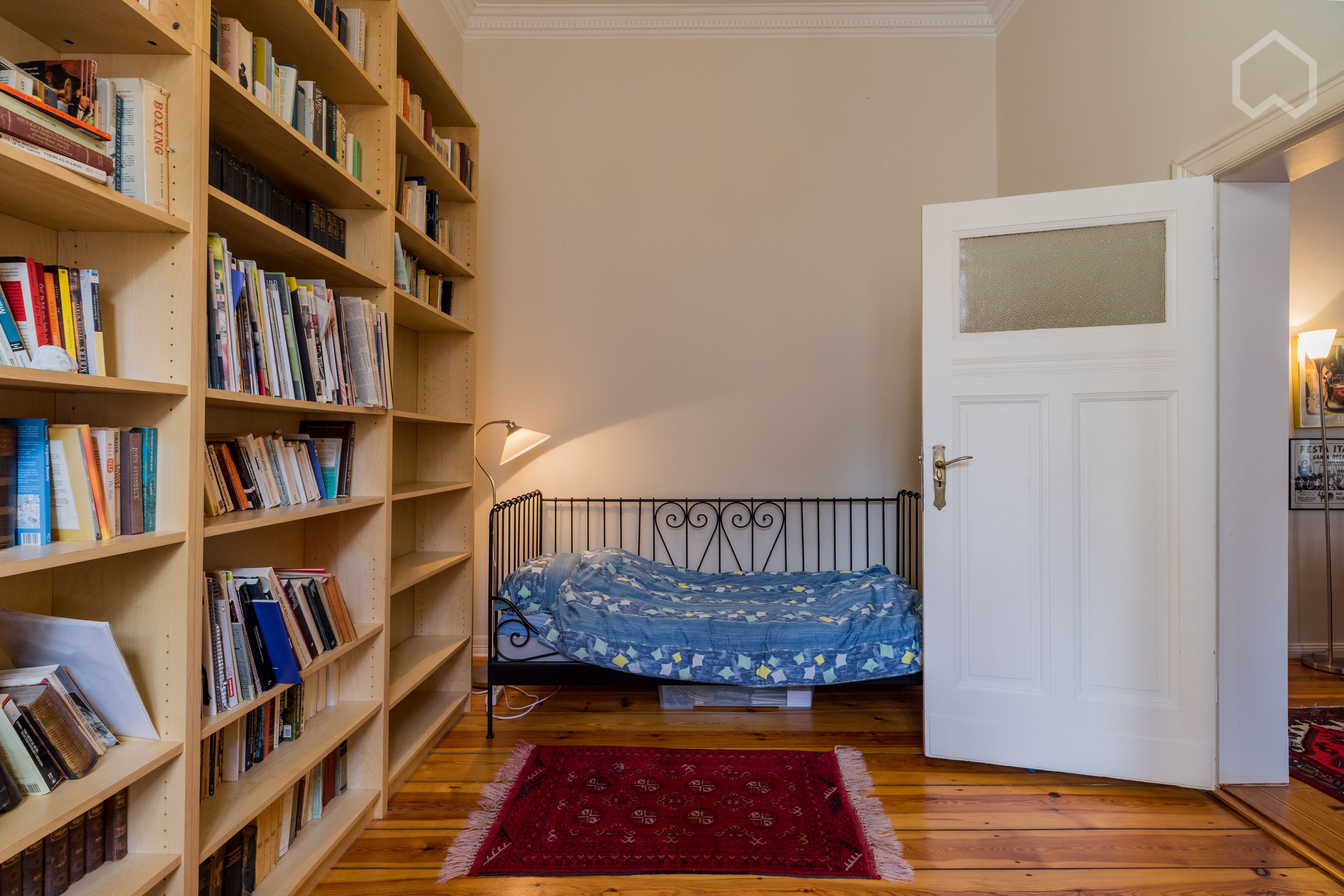  Old (West) Berlin Charm With A Modern Touch: 3-Room Apartment Close To Ku'Damm  -  Old (West) Berlin Charm with a Modern Touch: 3-room apartment close to Ku'Damm  - Gallery -  6