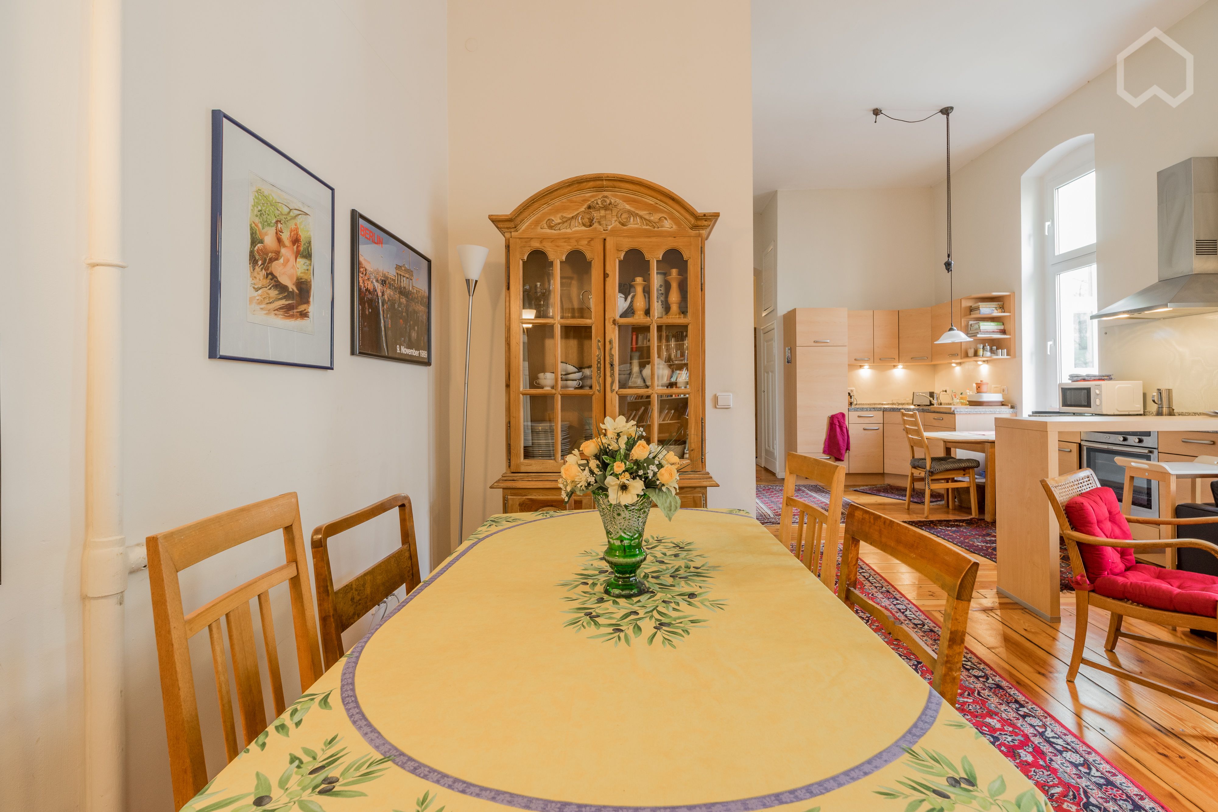  Old (West) Berlin Charm With A Modern Touch: 3-Room Apartment Close To Ku'Damm  -  Old (West) Berlin Charm with a Modern Touch: 3-room apartment close to Ku'Damm  - Gallery -  23