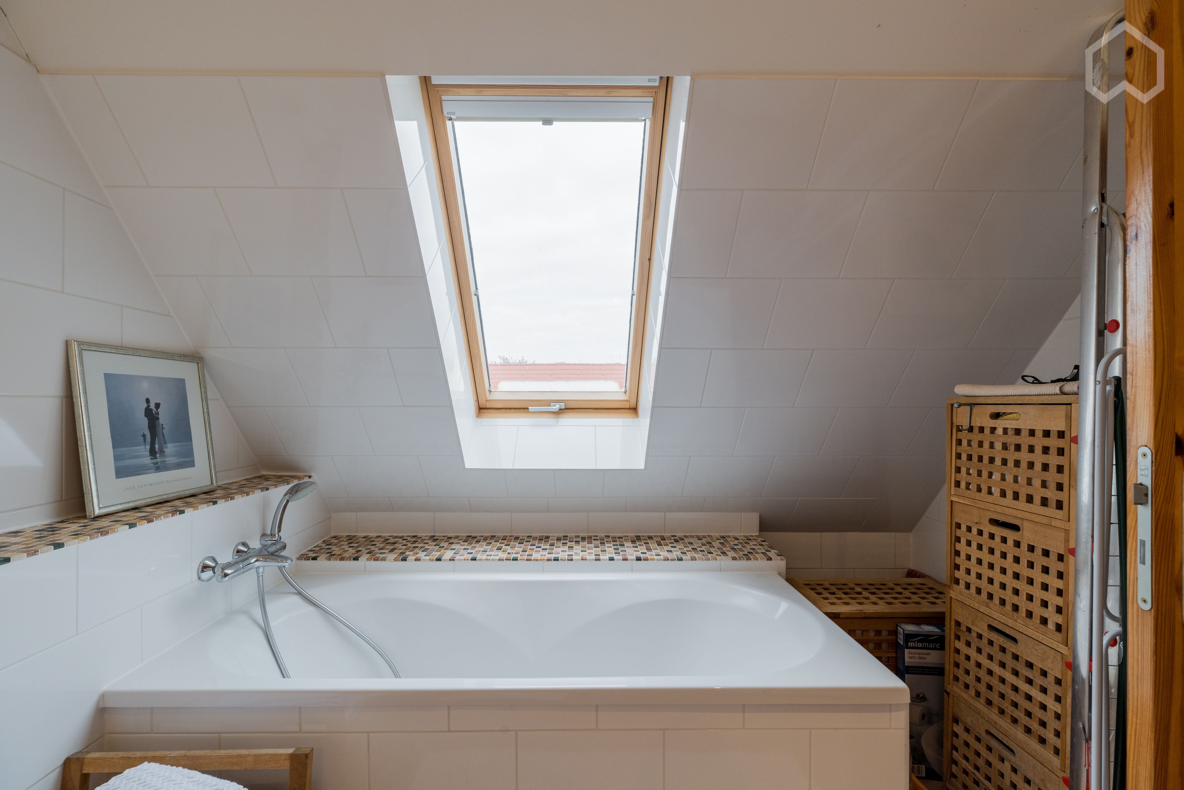  Wonderful 4 Rooms Apartment With Roof-Top View Over Berlin  -  Wonderful 4 Rooms Apartment with Roof-top View over Berlin  - Gallery -  35