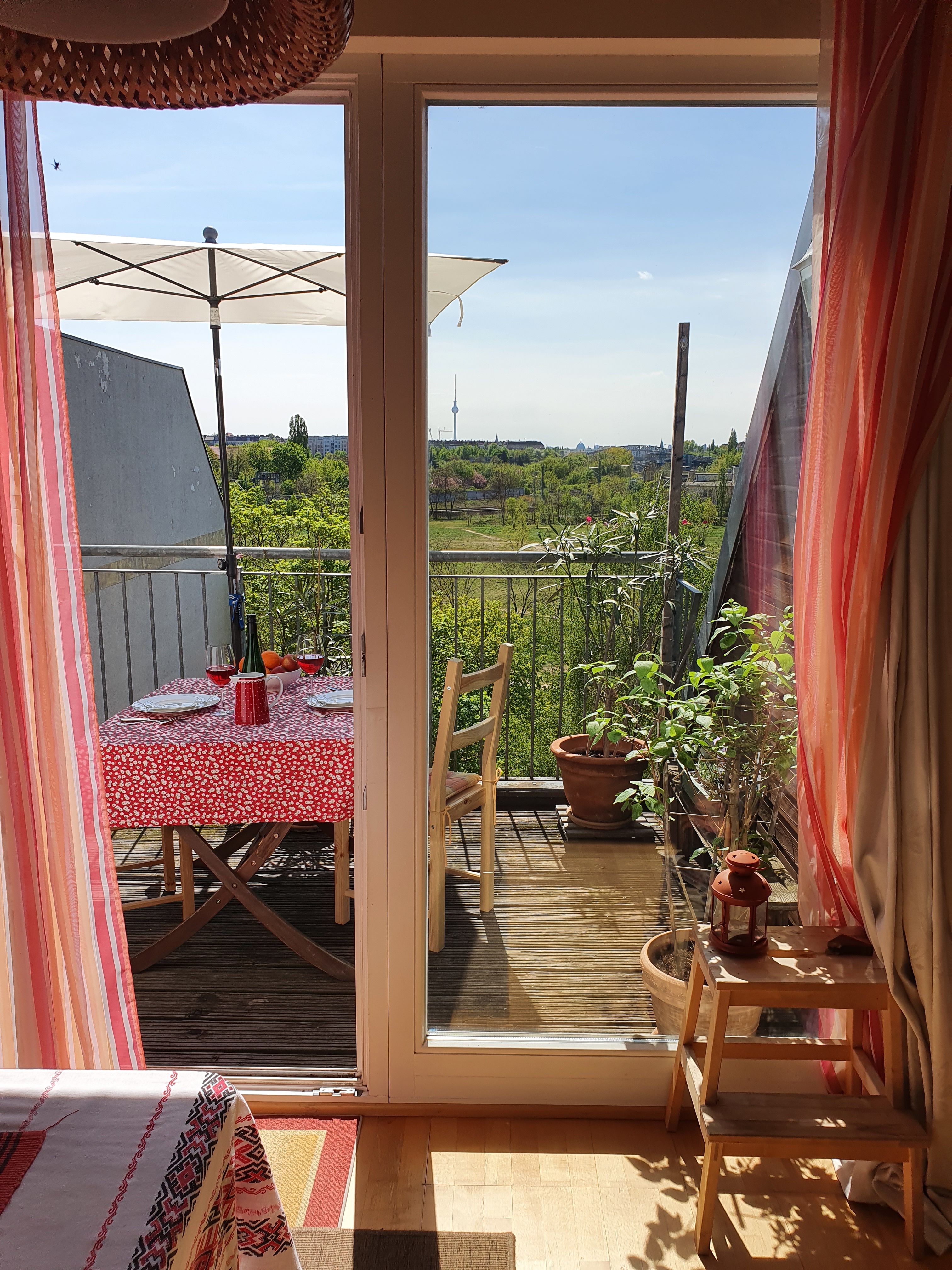  Wonderful 4 Rooms Apartment With Roof-Top View Over Berlin  -  Wonderful 4 Rooms Apartment with Roof-top View over Berlin  - Gallery -  7