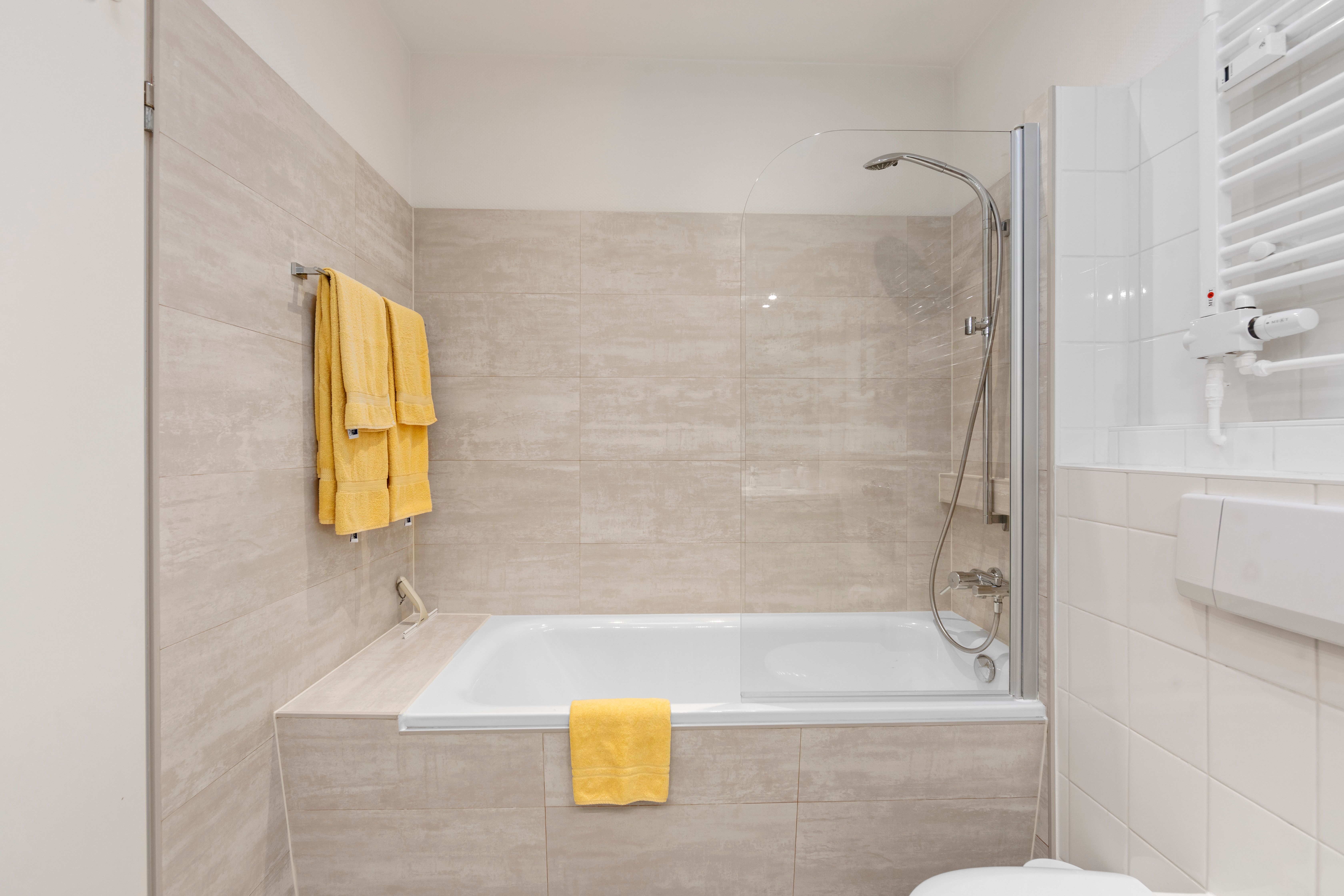 Highly Attractive, Completely Renovated Penthouse - Highly attractive, completely renovated penthouse - Gallery - 3