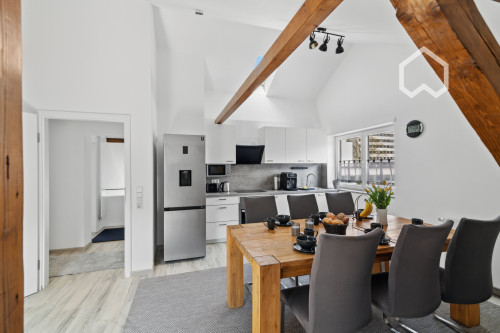 Stunning, Modern 3-Room Attic Apartment in Central Darmstadt Location
