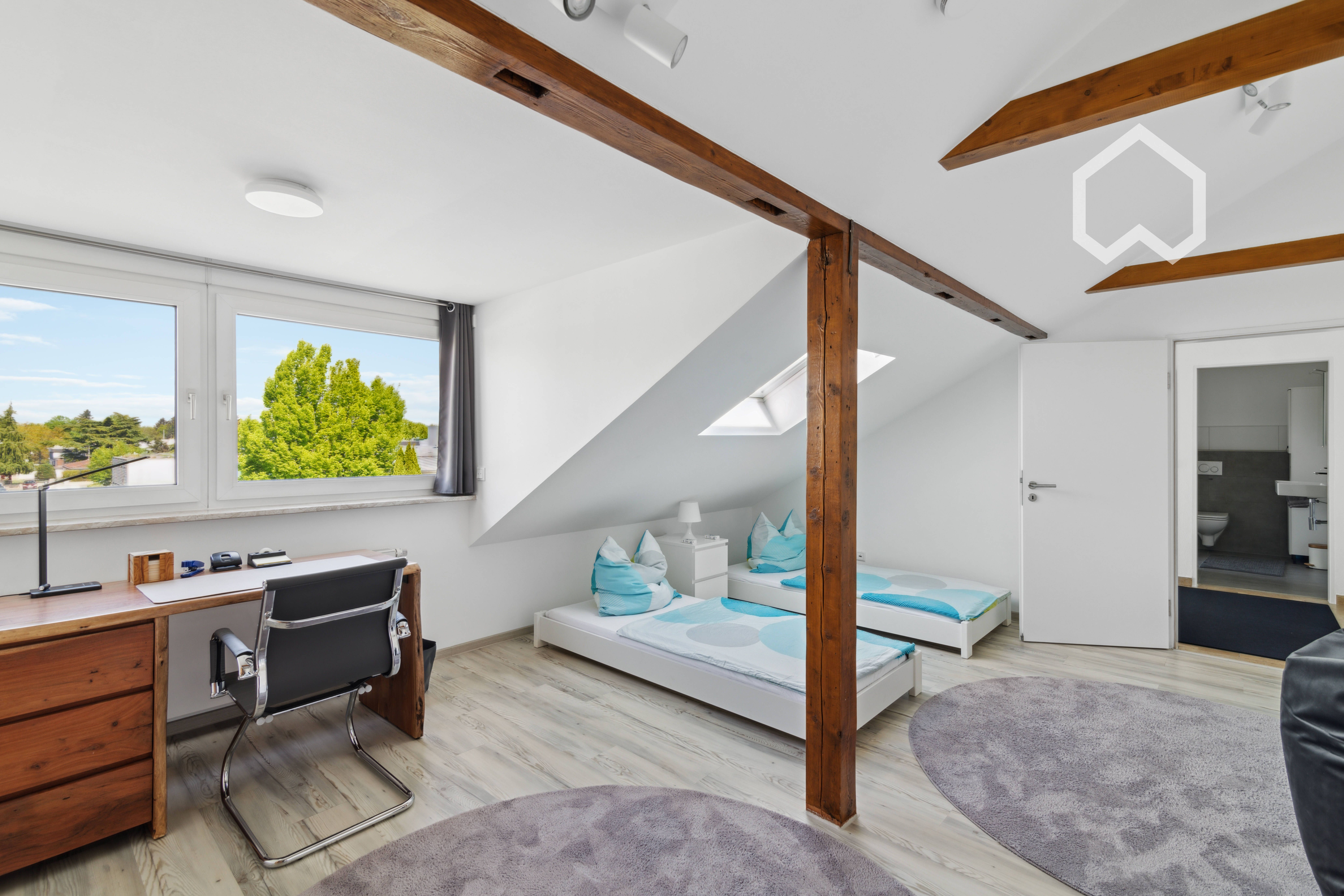  Stunning, Modern 3-Room Attic Apartment In Central Darmstadt Location  -  Stunning, Modern 3-Room Attic Apartment in Central Darmstadt Location  - Gallery -  7