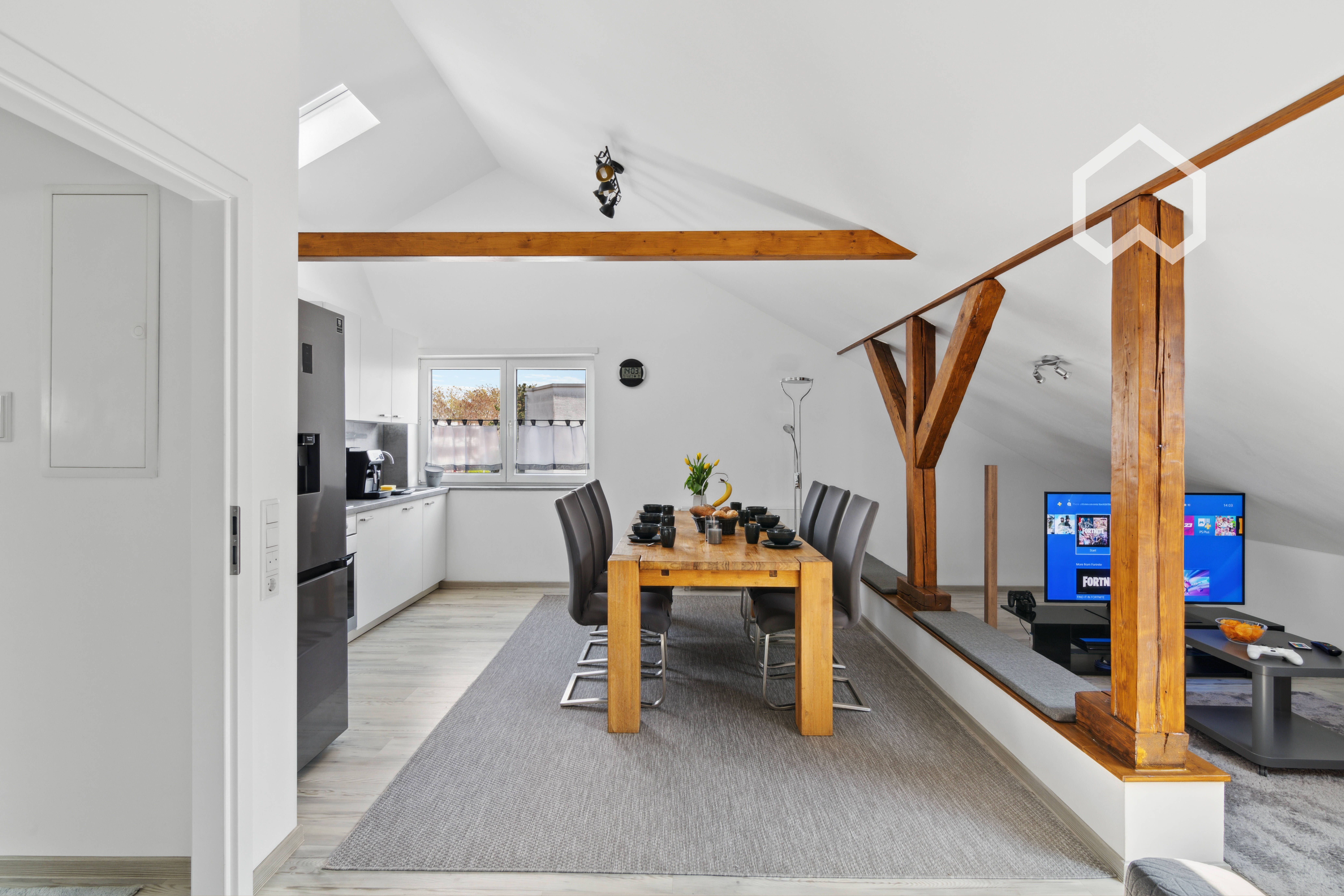  Stunning, Modern 3-Room Attic Apartment In Central Darmstadt Location  -  Stunning, Modern 3-Room Attic Apartment in Central Darmstadt Location  - Gallery -  13