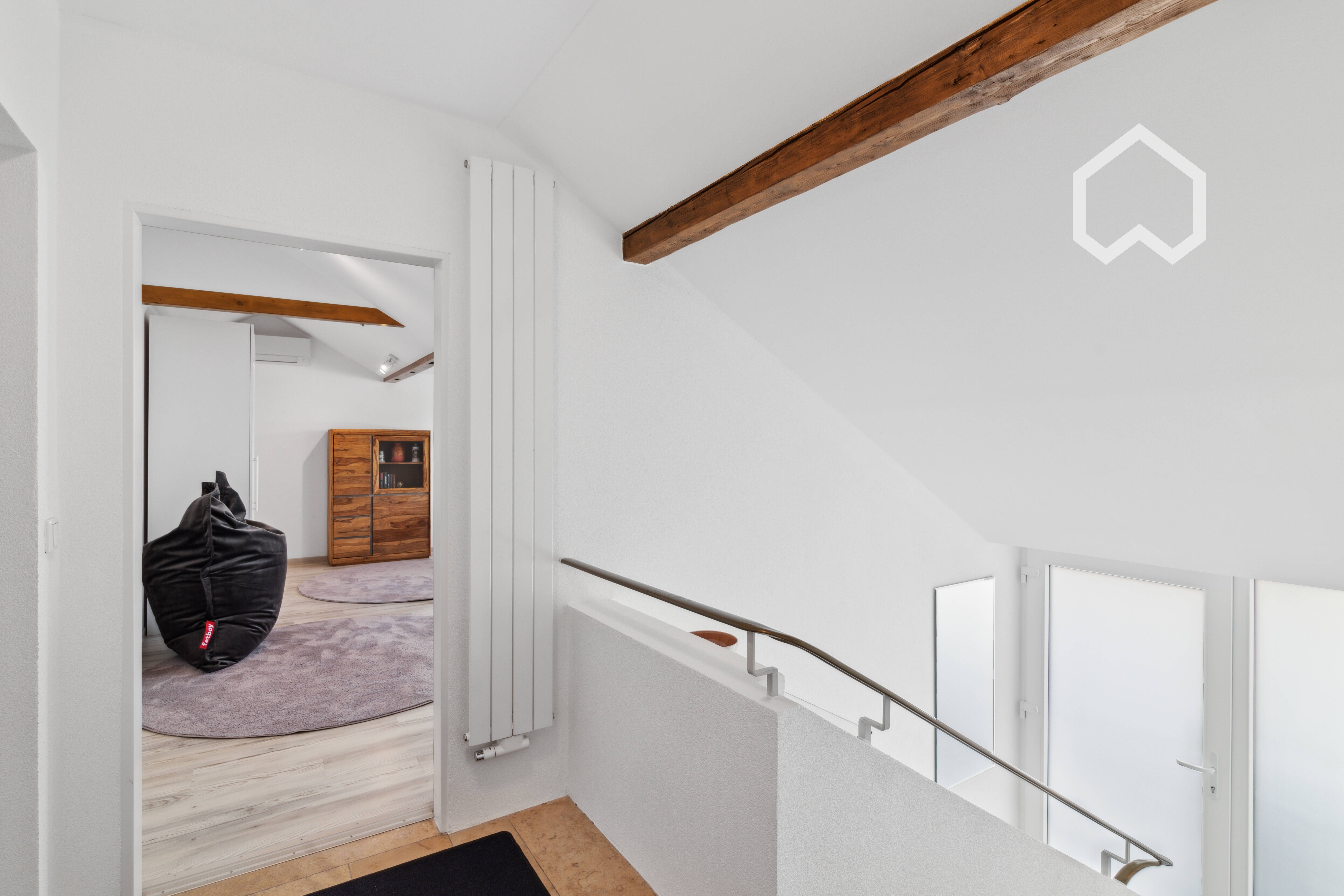  Stunning, Modern 3-Room Attic Apartment In Central Darmstadt Location  -  Stunning, Modern 3-Room Attic Apartment in Central Darmstadt Location  - Gallery -  2