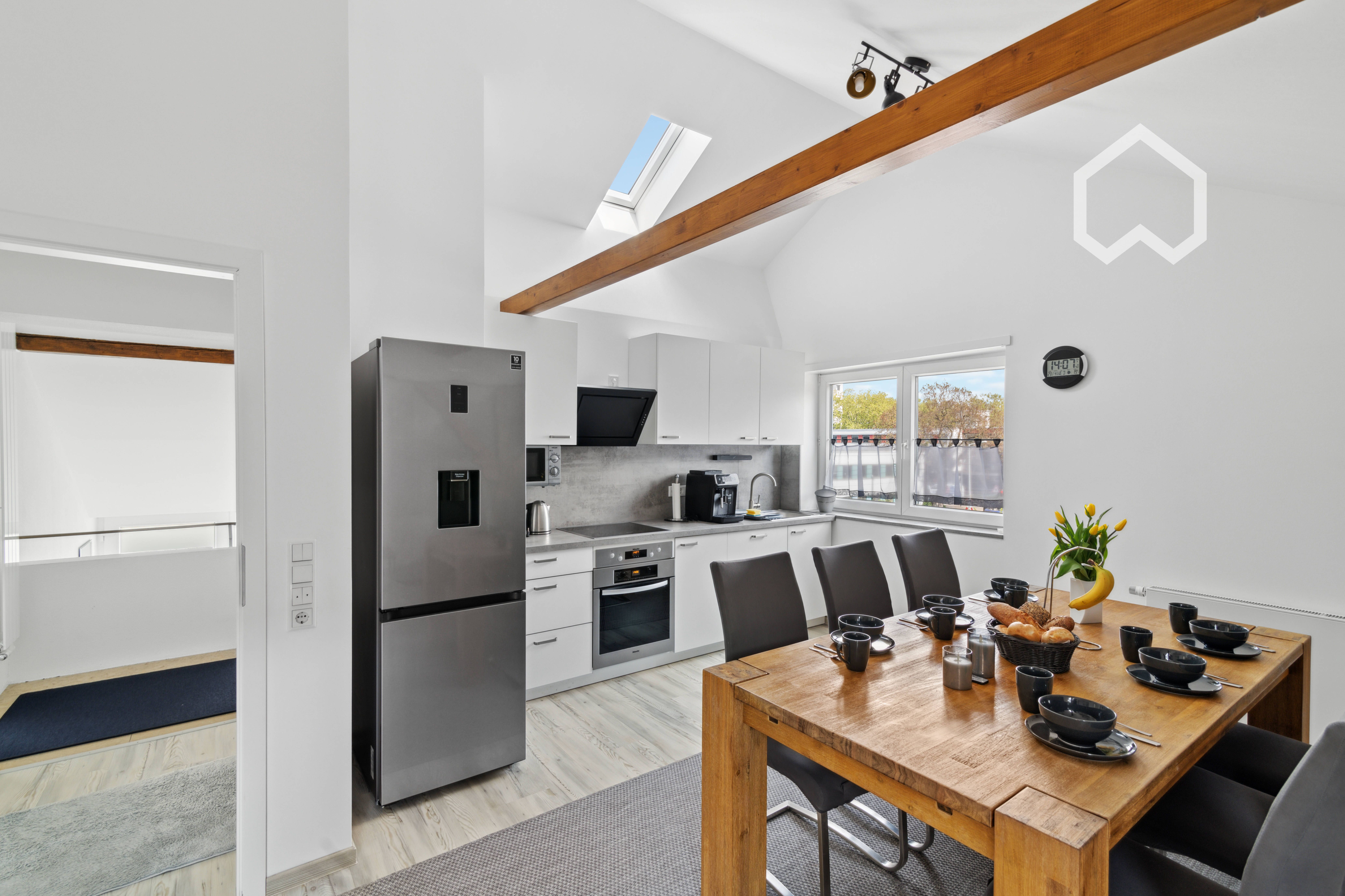  Stunning, Modern 3-Room Attic Apartment In Central Darmstadt Location  -  Stunning, Modern 3-Room Attic Apartment in Central Darmstadt Location  - Gallery -  16