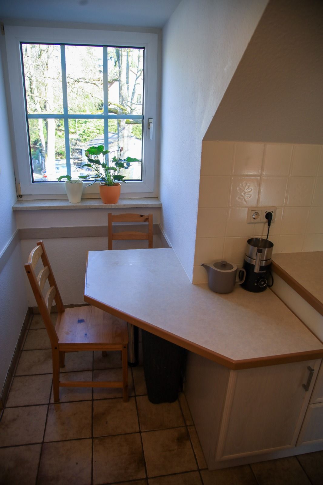  Fully Furnished 3-Room Apartment (113 Sqm) With Garden & South-Facing Loggia + Carport – Erlangen (B  -  Fully furnished 3-room apartment (113 sqm) with garden & south-facing loggia + carport – Erlangen (Bergkirchweihviertel) – (utilities/electricity/internet included)  - Gallery -  5