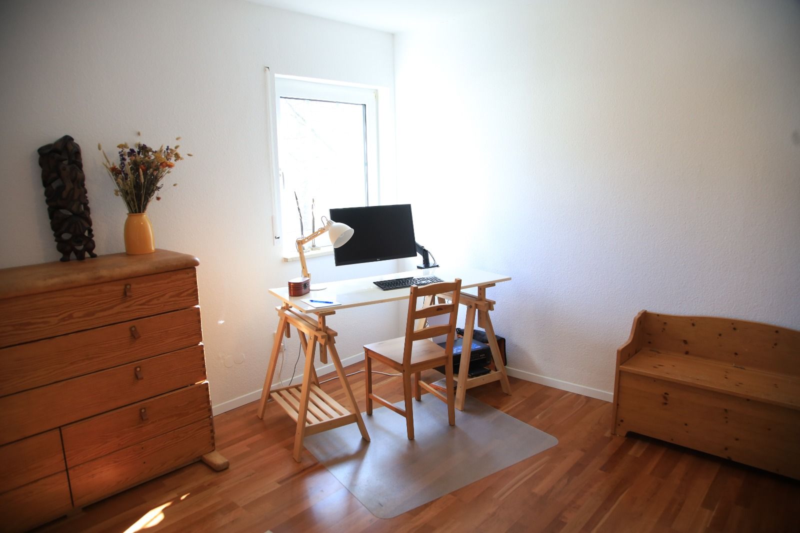  Fully Furnished 3-Room Apartment (113 Sqm) With Garden & South-Facing Loggia + Carport – Erlangen (B  -  Fully furnished 3-room apartment (113 sqm) with garden & south-facing loggia + carport – Erlangen (Bergkirchweihviertel) – (utilities/electricity/internet included)  - Gallery -  2