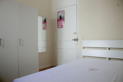 Comfortable single bedroom in a flat, near Santiago Bernabéu Stadium