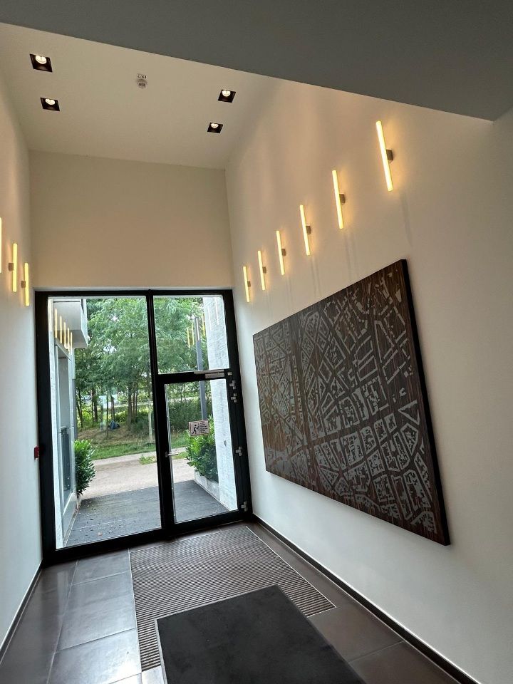  Luxurious & Furnished Apartment With Panoramic View Over Düsseldorf-City  -  Luxurious & Furnished Apartment with panoramic view over Düsseldorf-City  - Gallery -  19