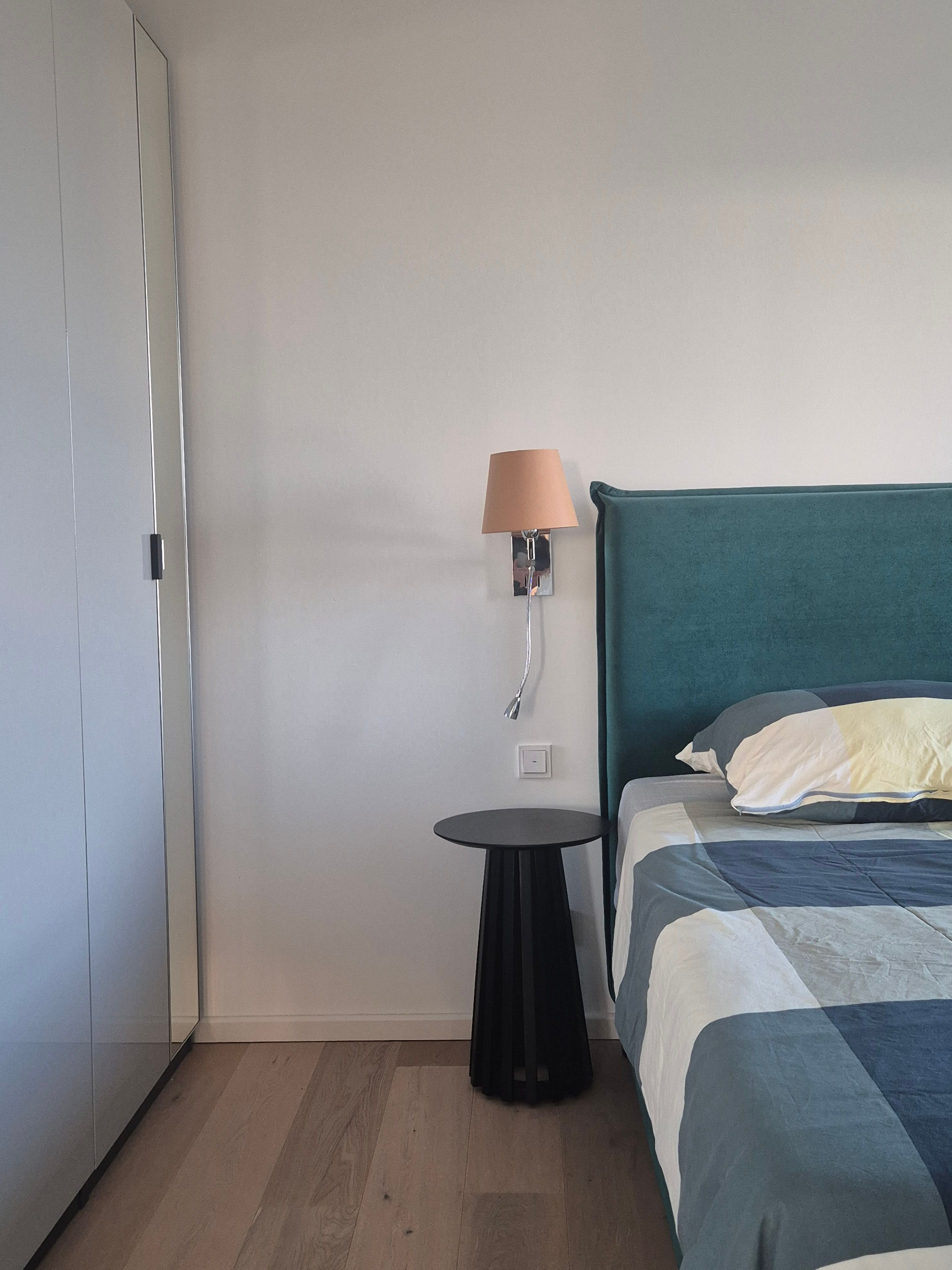  Luxurious & Furnished Apartment With Panoramic View Over Düsseldorf-City  -  Luxurious & Furnished Apartment with panoramic view over Düsseldorf-City  - Gallery -  1