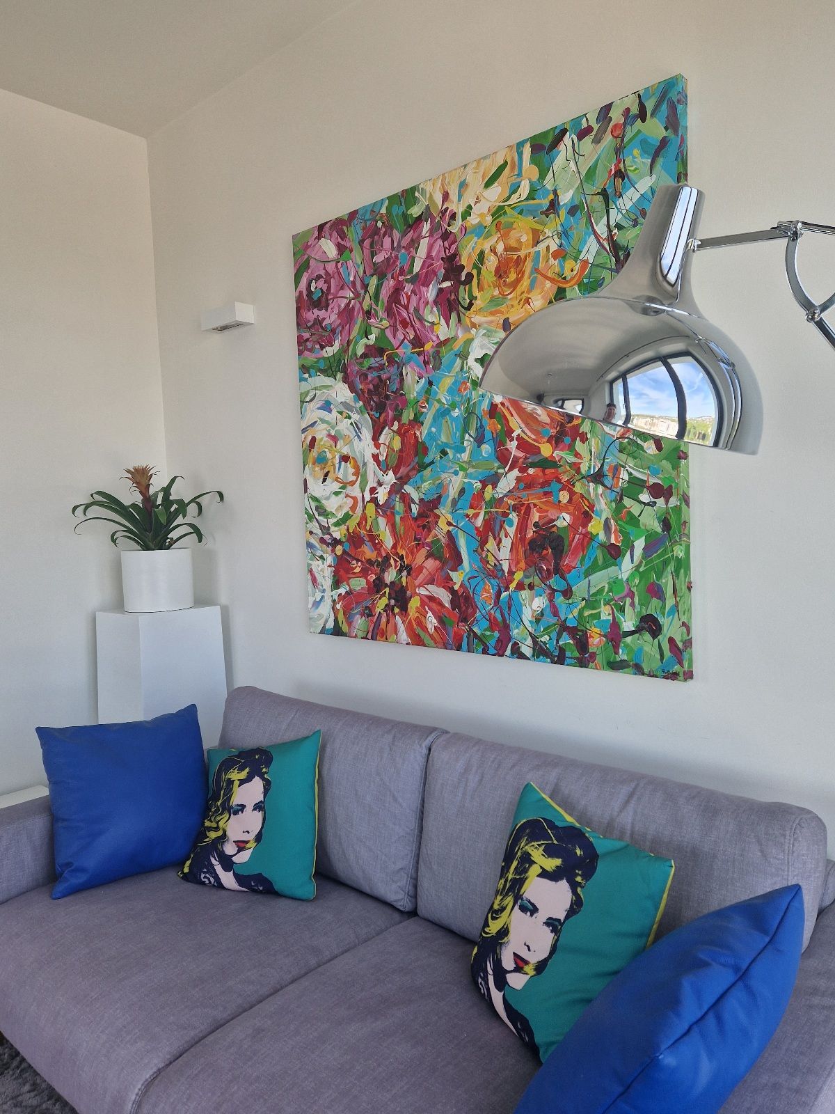  Luxurious & Furnished Apartment With Panoramic View Over Düsseldorf-City  -  Luxurious & Furnished Apartment with panoramic view over Düsseldorf-City  - Gallery -  24