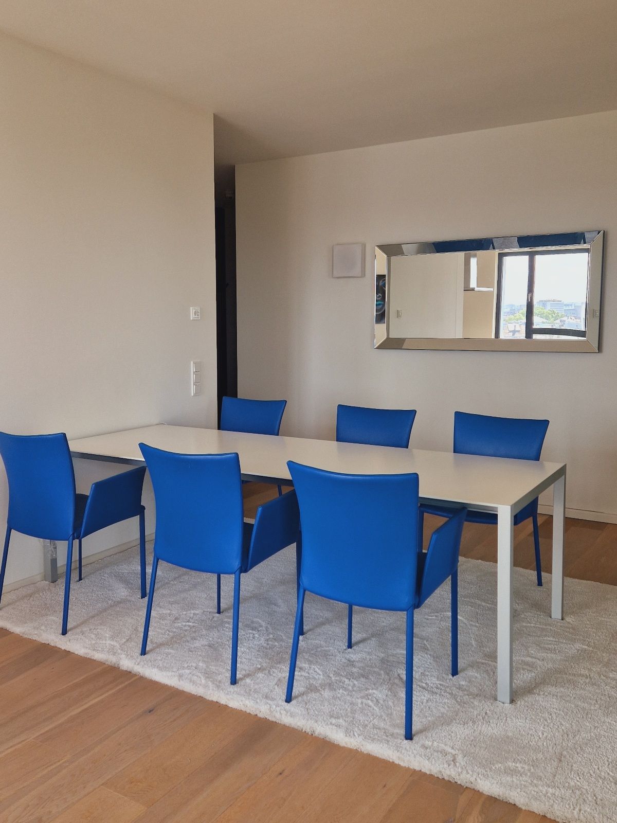  Luxurious & Furnished Apartment With Panoramic View Over Düsseldorf-City  -  Luxurious & Furnished Apartment with panoramic view over Düsseldorf-City  - Gallery -  23