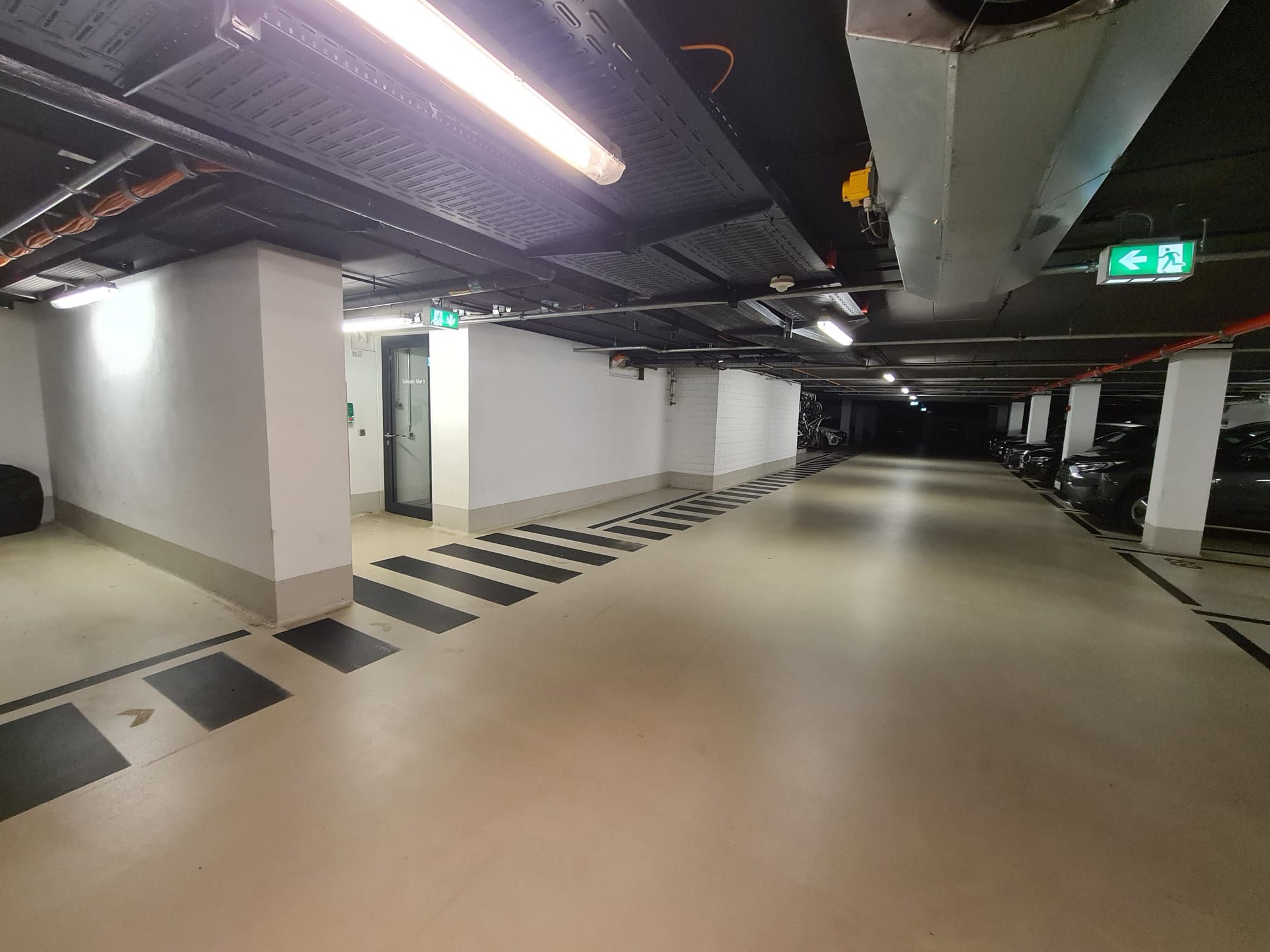 Luxurious & Furnished Apartment With Panoramic View Over Düsseldorf-City - Luxurious & Furnished Apartment with panoramic view over Düsseldorf-City - Gallery - 20